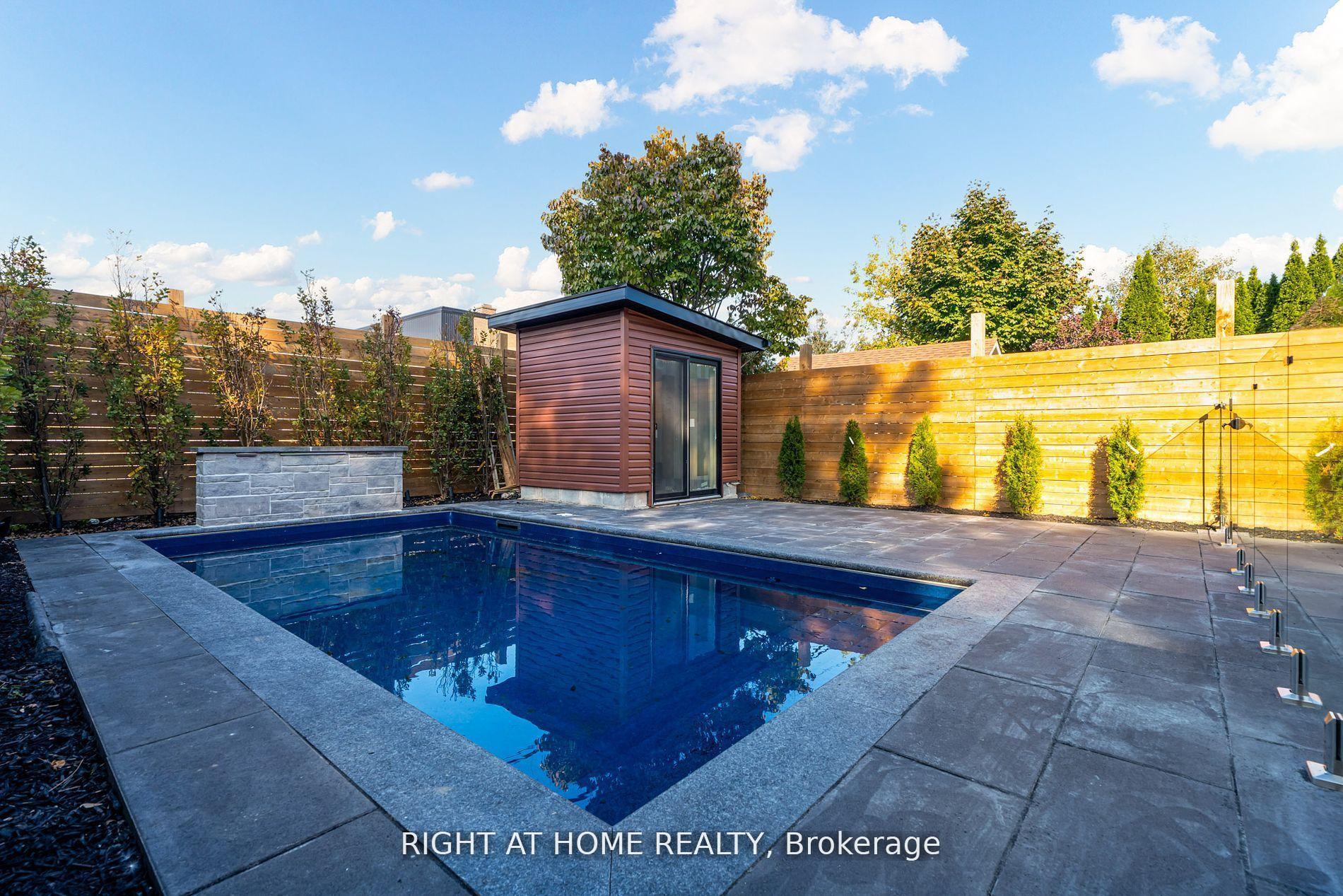 Photo 36 of 100 Glenvale Boulevard, Toronto, Leaside — HOMEH