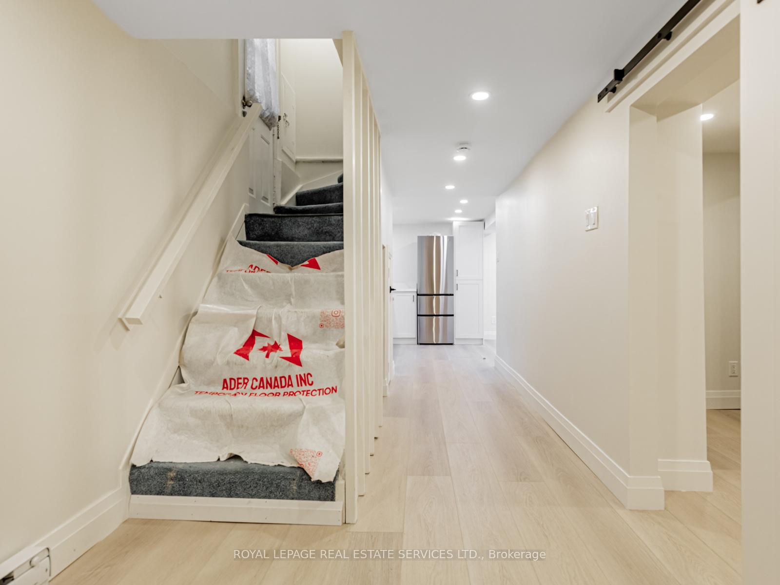 Photo 4 of Unit LOWER, 61 Yonge Boulevard, Toronto, Lawrence Park North — HOMEH