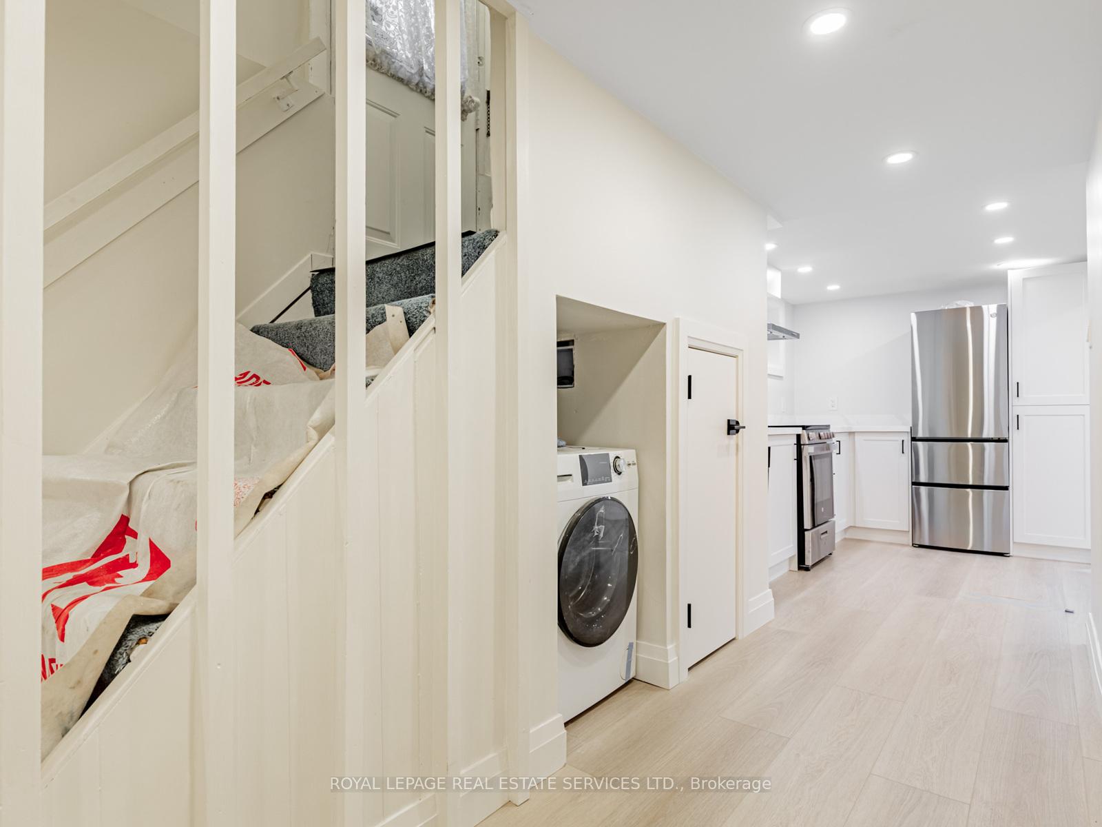 Photo 7 of Unit LOWER, 61 Yonge Boulevard, Toronto, Lawrence Park North — HOMEH