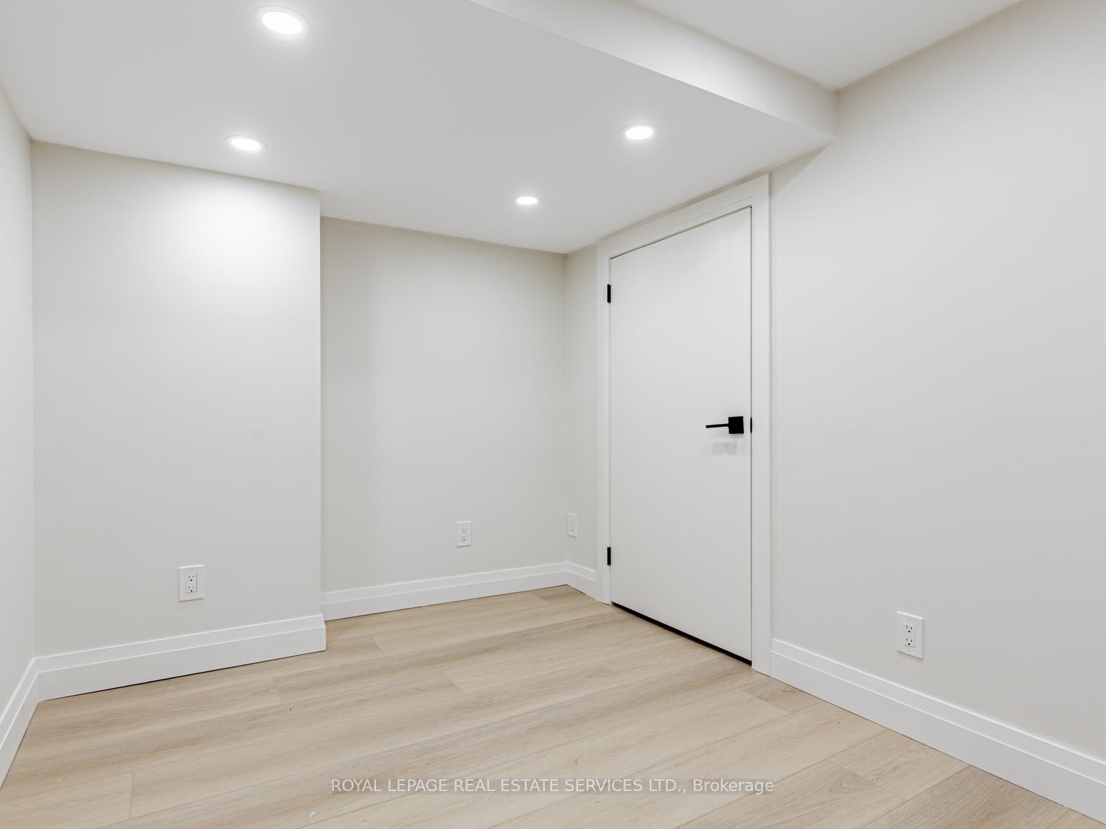 Photo 14 of Unit LOWER, 61 Yonge Boulevard, Toronto, Lawrence Park North — HOMEH