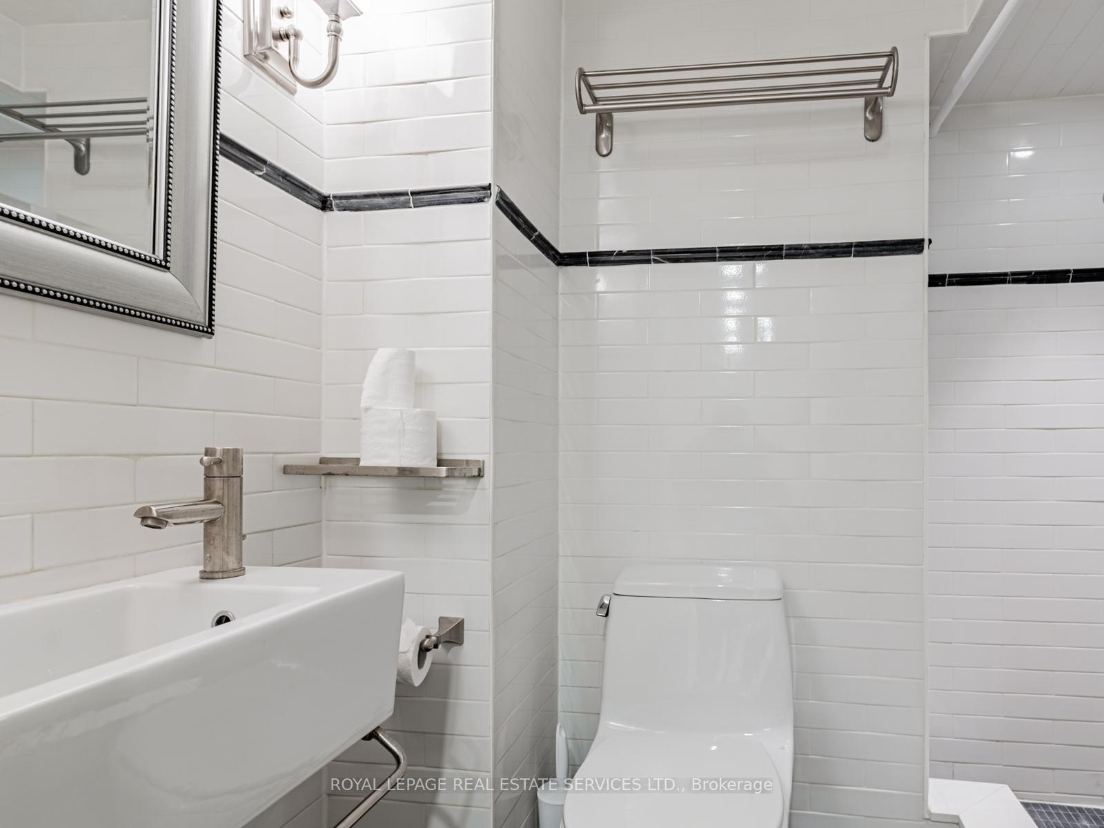 Photo 25 of Unit LOWER, 61 Yonge Boulevard, Toronto, Lawrence Park North — HOMEH