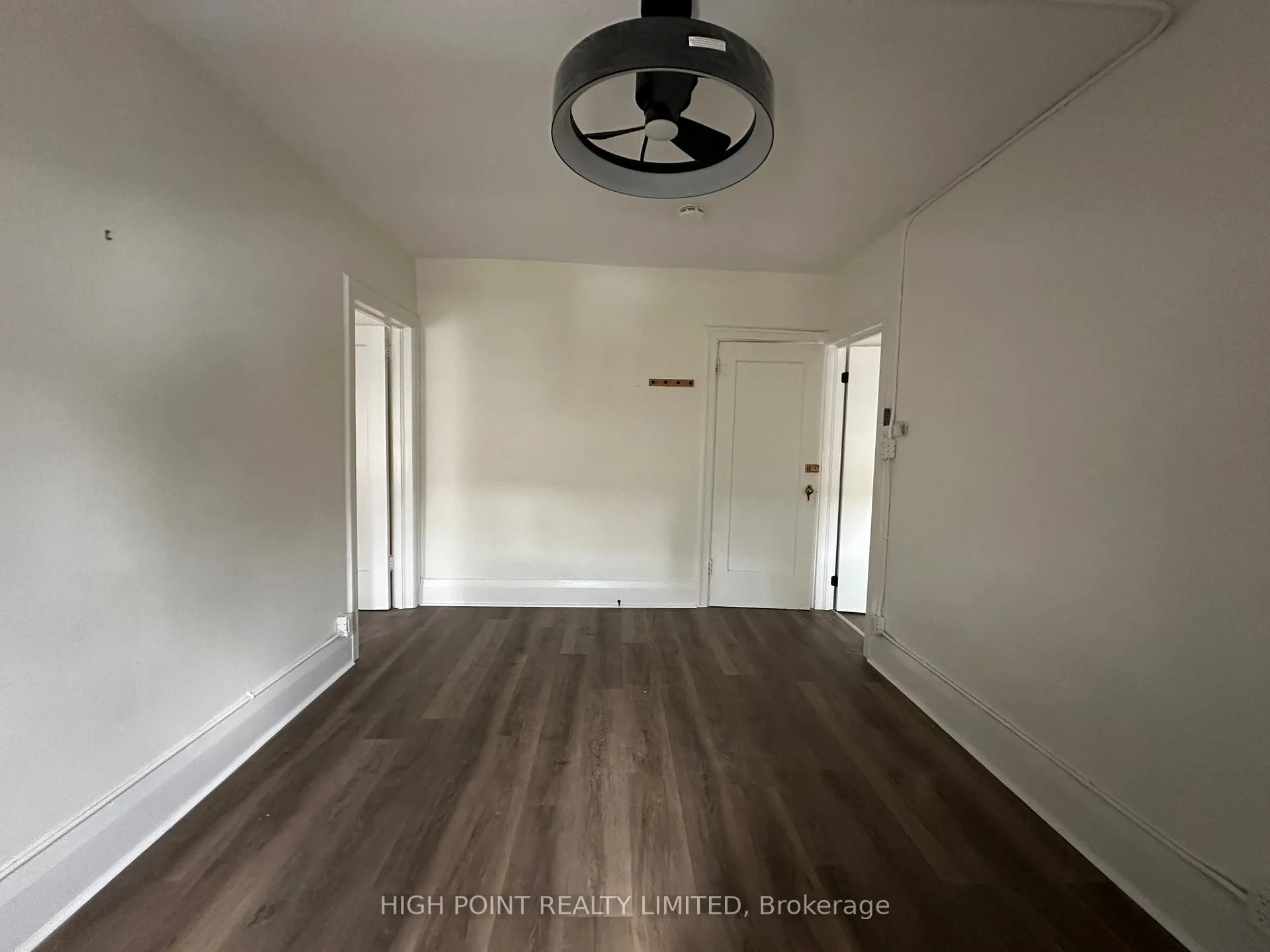 Photo 7 of Unit Unit 2, 1641 Bayview Avenue, Toronto, Leaside — HOMEH