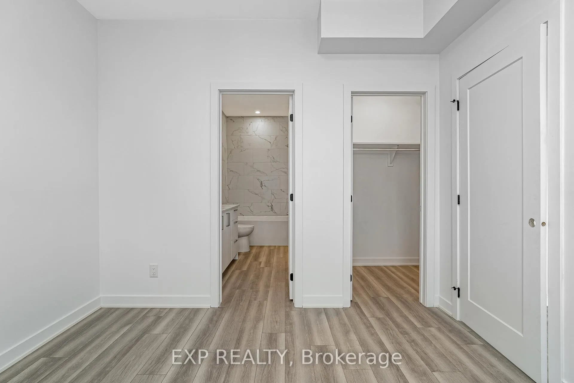 Photo 9 of Unit Unit A, 1369 Louis Lane, Ottawa, Cyrville Rd./Industrial Park — HOMEH