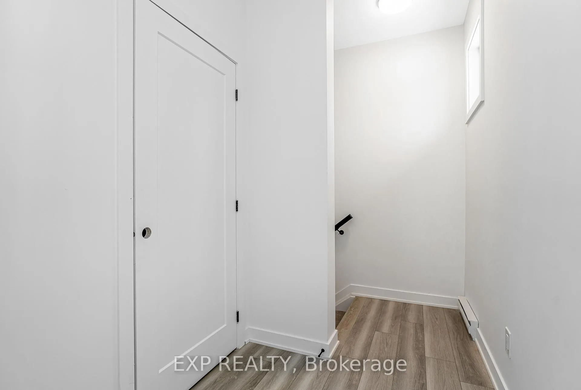 Photo 18 of Unit Unit A, 1369 Louis Lane, Ottawa, Cyrville Rd./Industrial Park — HOMEH