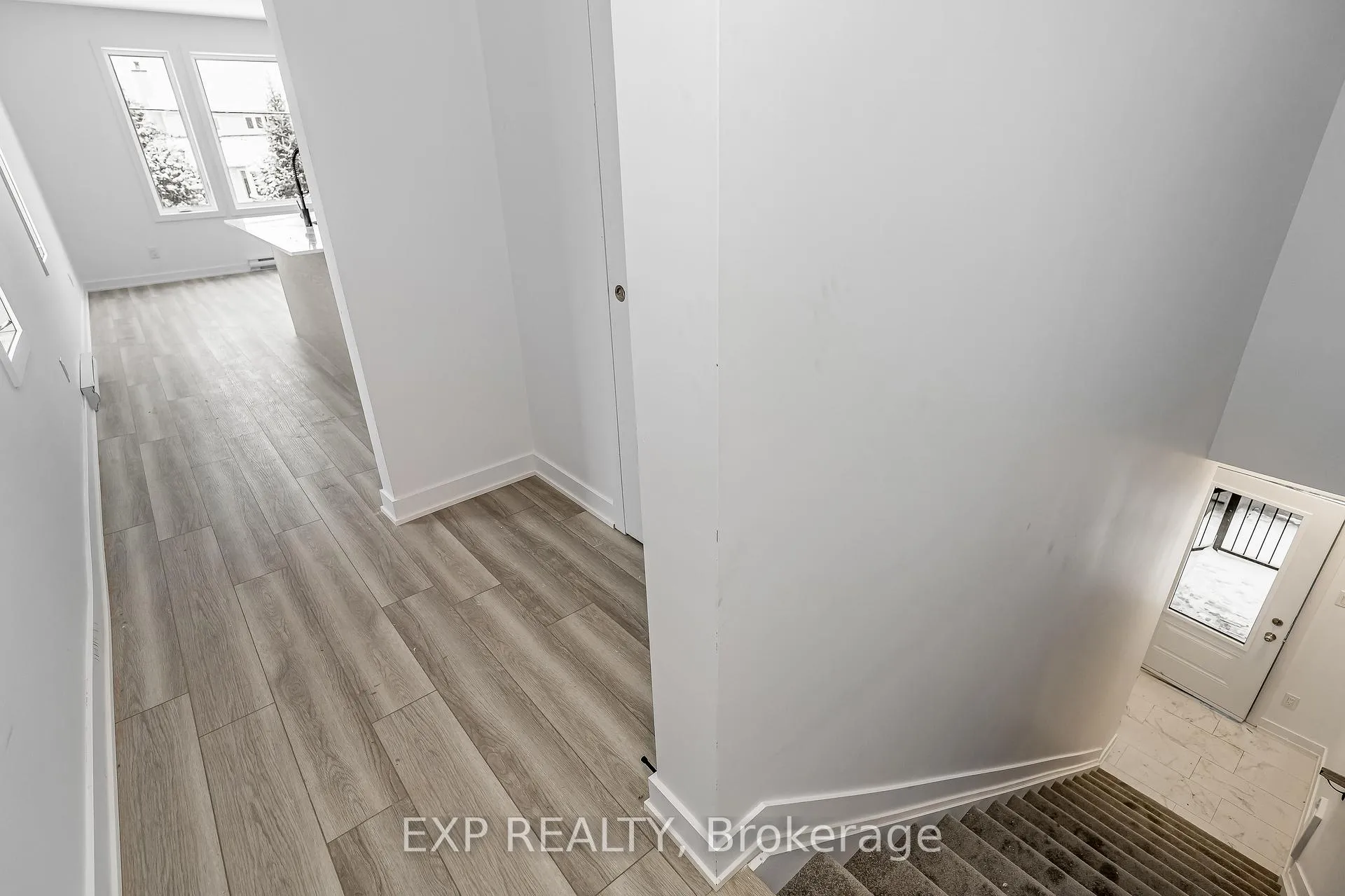 Photo 19 of Unit Unit A, 1369 Louis Lane, Ottawa, Cyrville Rd./Industrial Park — HOMEH