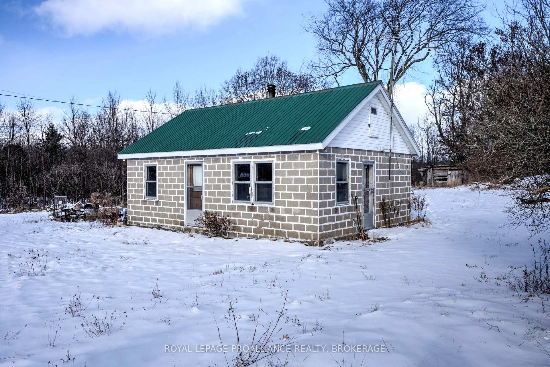 Photo 1 of 568 Ritchie Side Road, Tay Valley, Bathurst/Burgess & Sherbrooke (South Sherbrooke) Twp — HOMEH