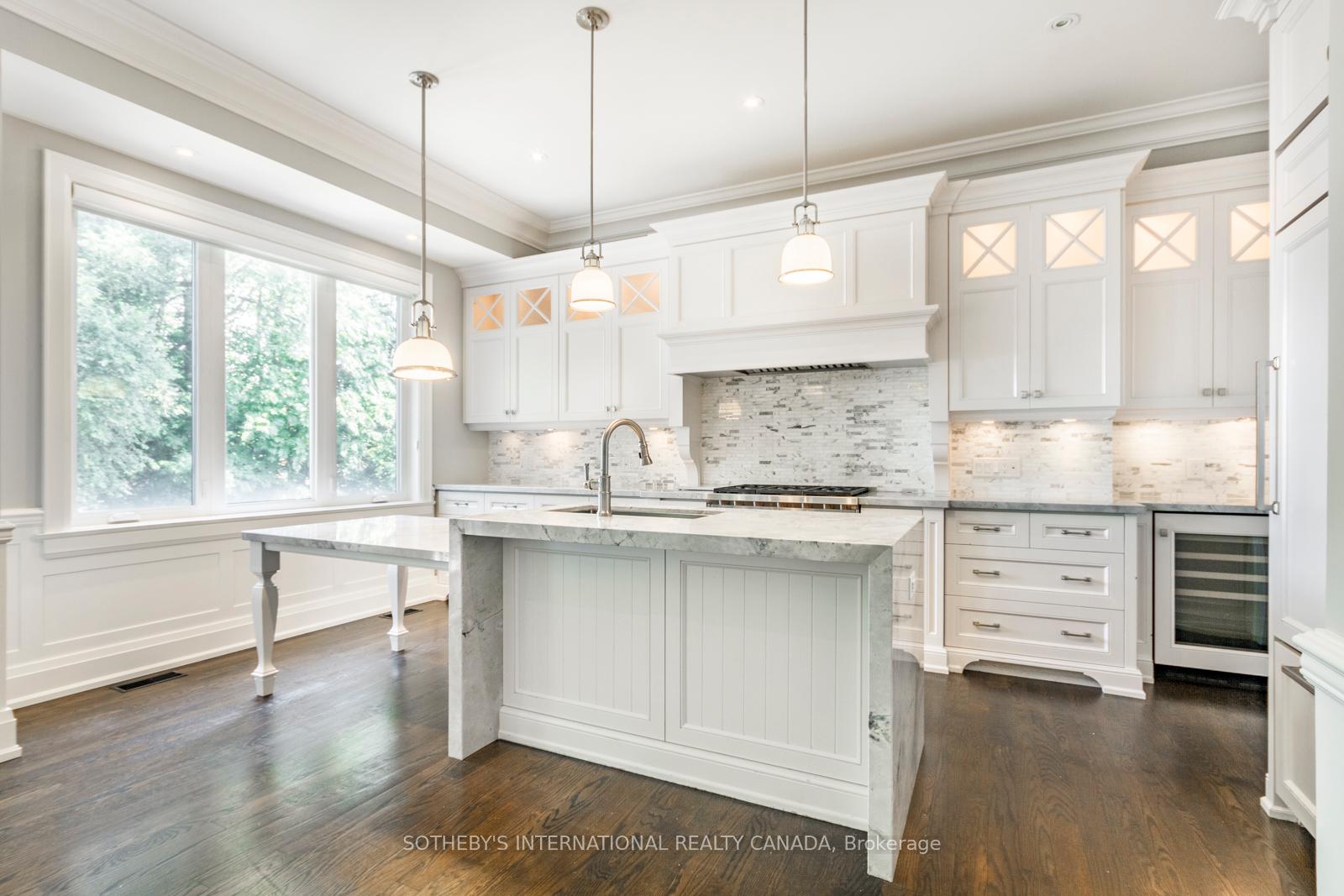 Photo 10 of 12 Kenrae Road, Toronto, Leaside — HOMEH