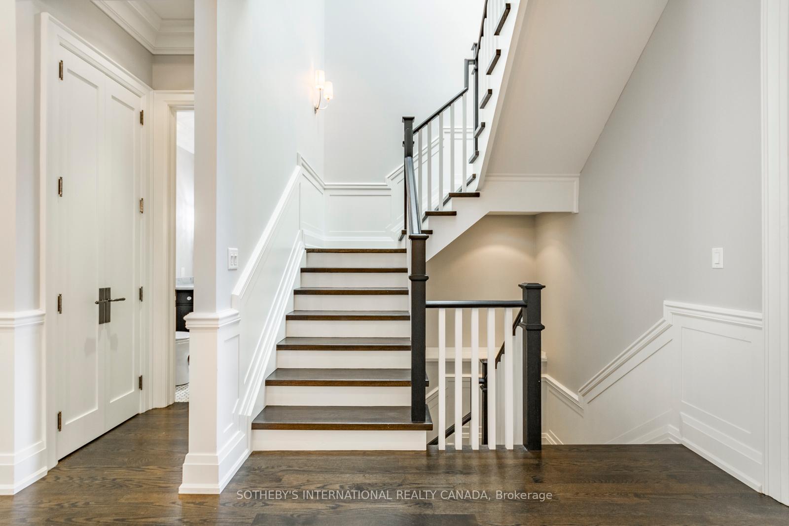 Photo 17 of 12 Kenrae Road, Toronto, Leaside — HOMEH