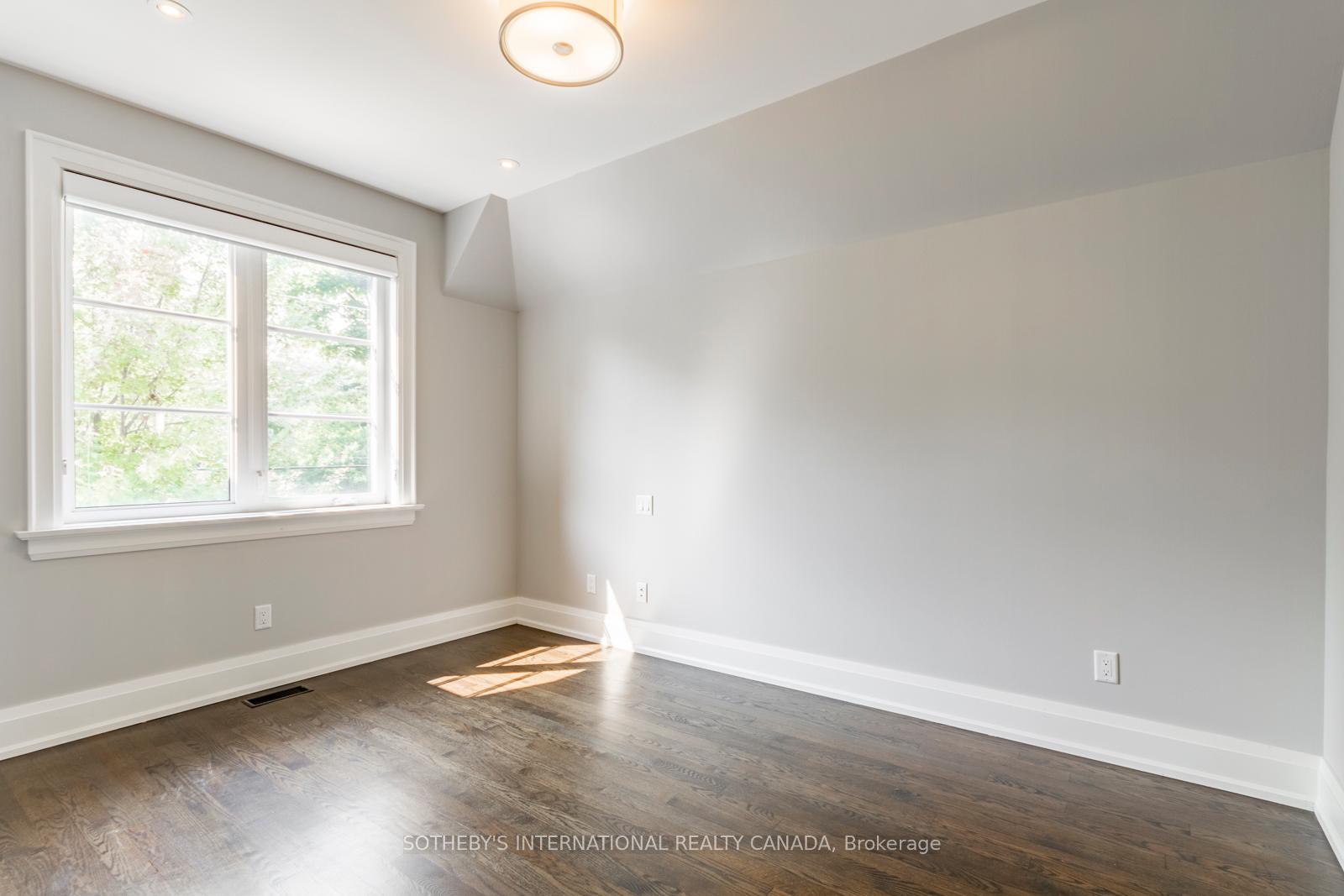Photo 29 of 12 Kenrae Road, Toronto, Leaside — HOMEH