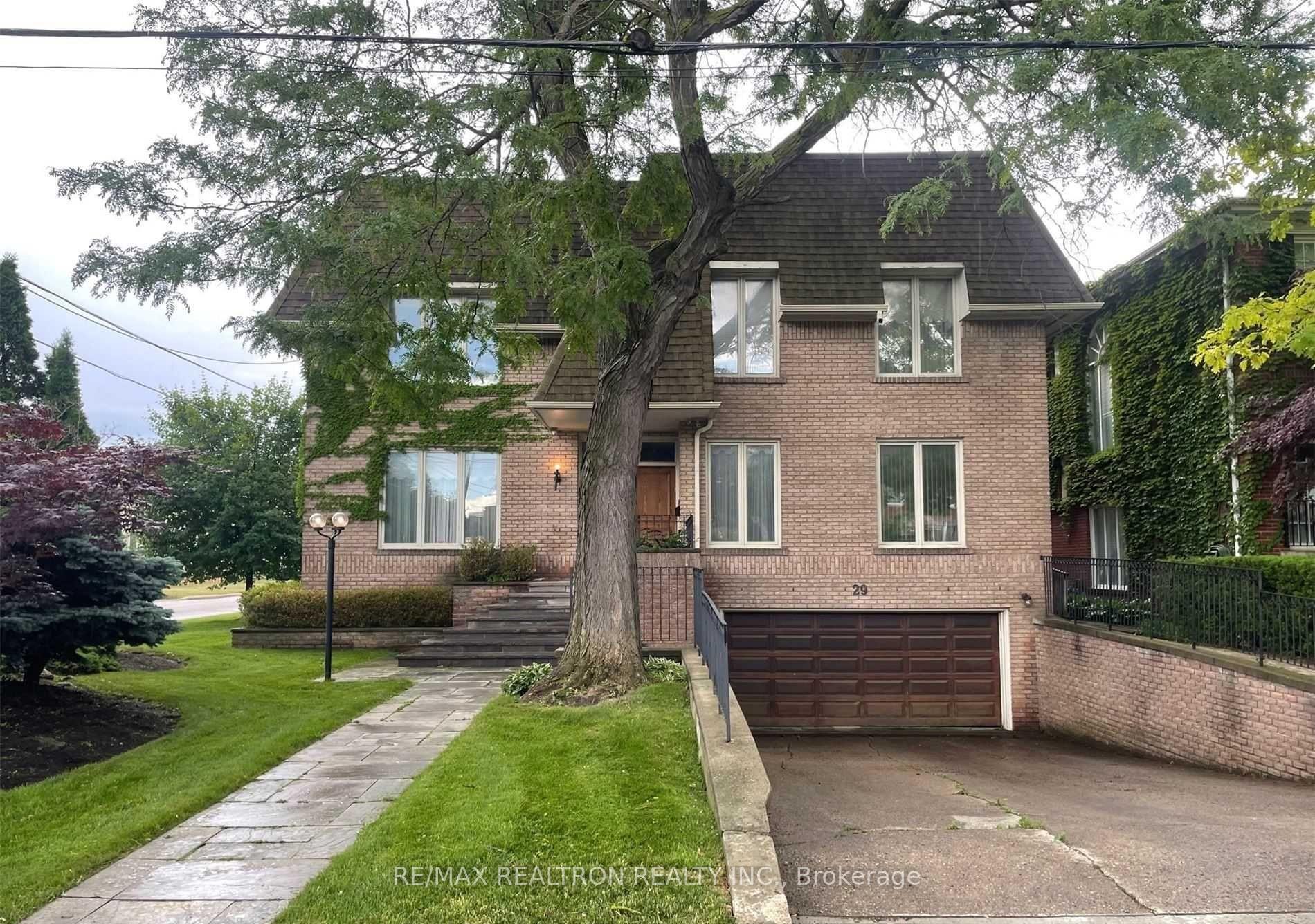 Front of 29 Sultana Avenue