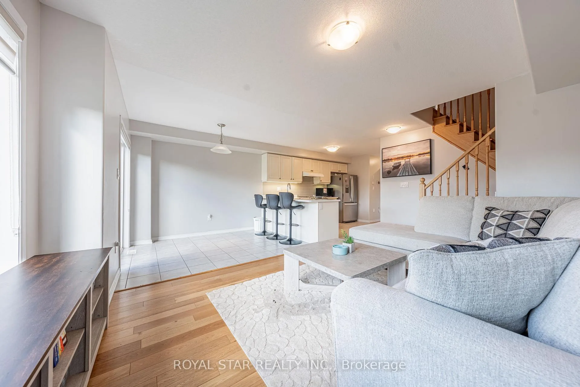 Photo 8 of 170 Esther Crescent, Thorold, Allanburg/Thorold South — HOMEH