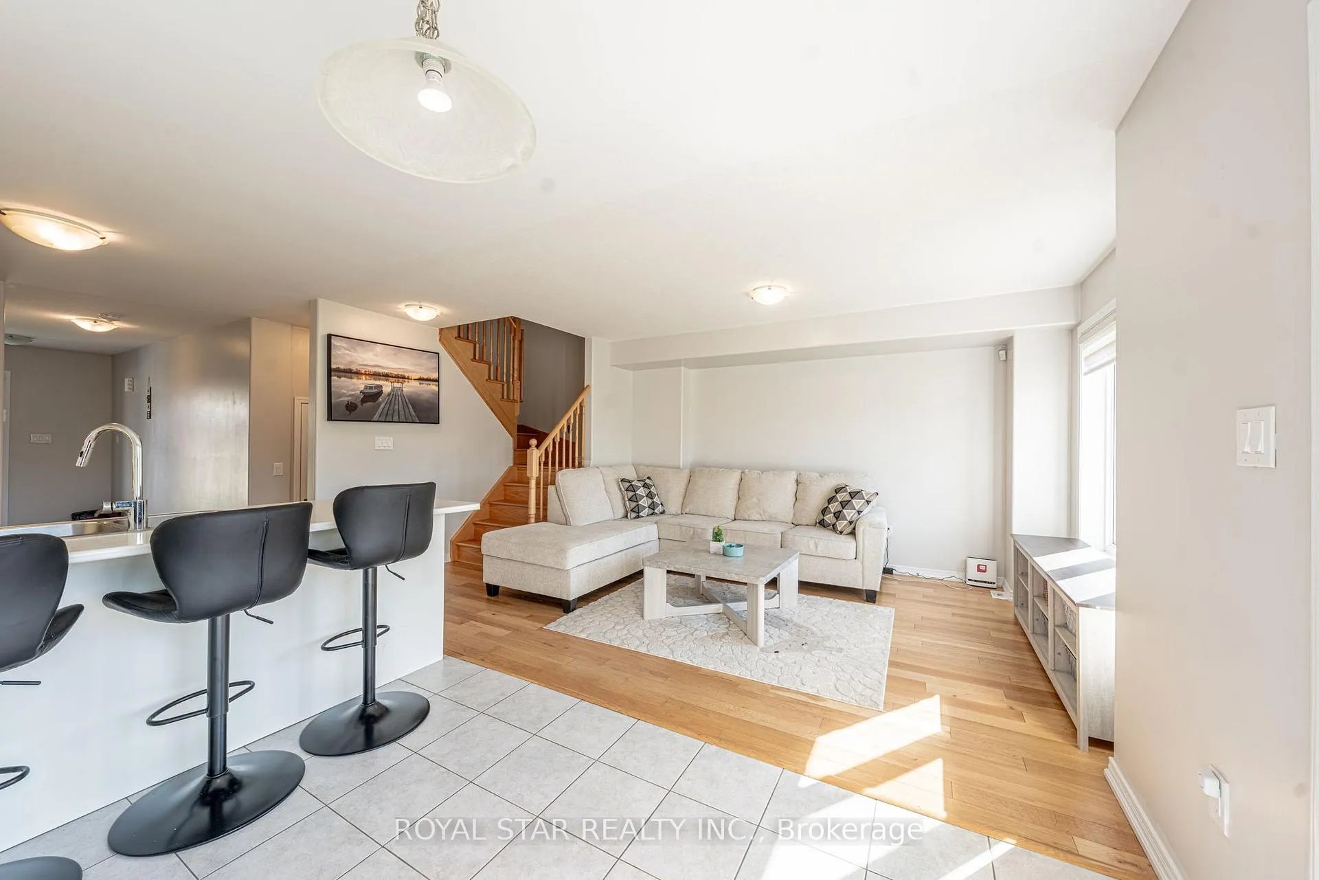 Photo 9 of 170 Esther Crescent, Thorold, Allanburg/Thorold South — HOMEH
