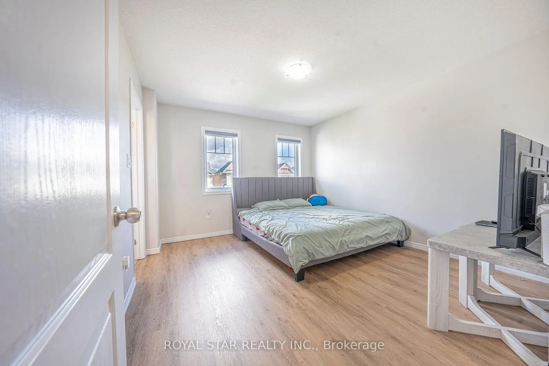 Photo 10 of 170 Esther Crescent, Thorold, Allanburg/Thorold South — HOMEH