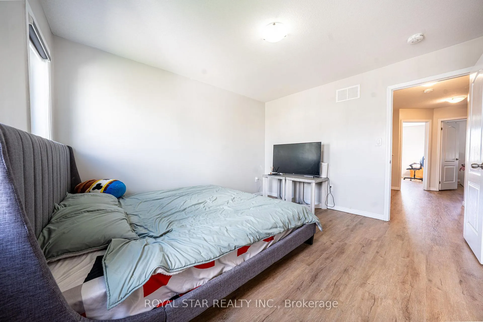 Photo 11 of 170 Esther Crescent, Thorold, Allanburg/Thorold South — HOMEH