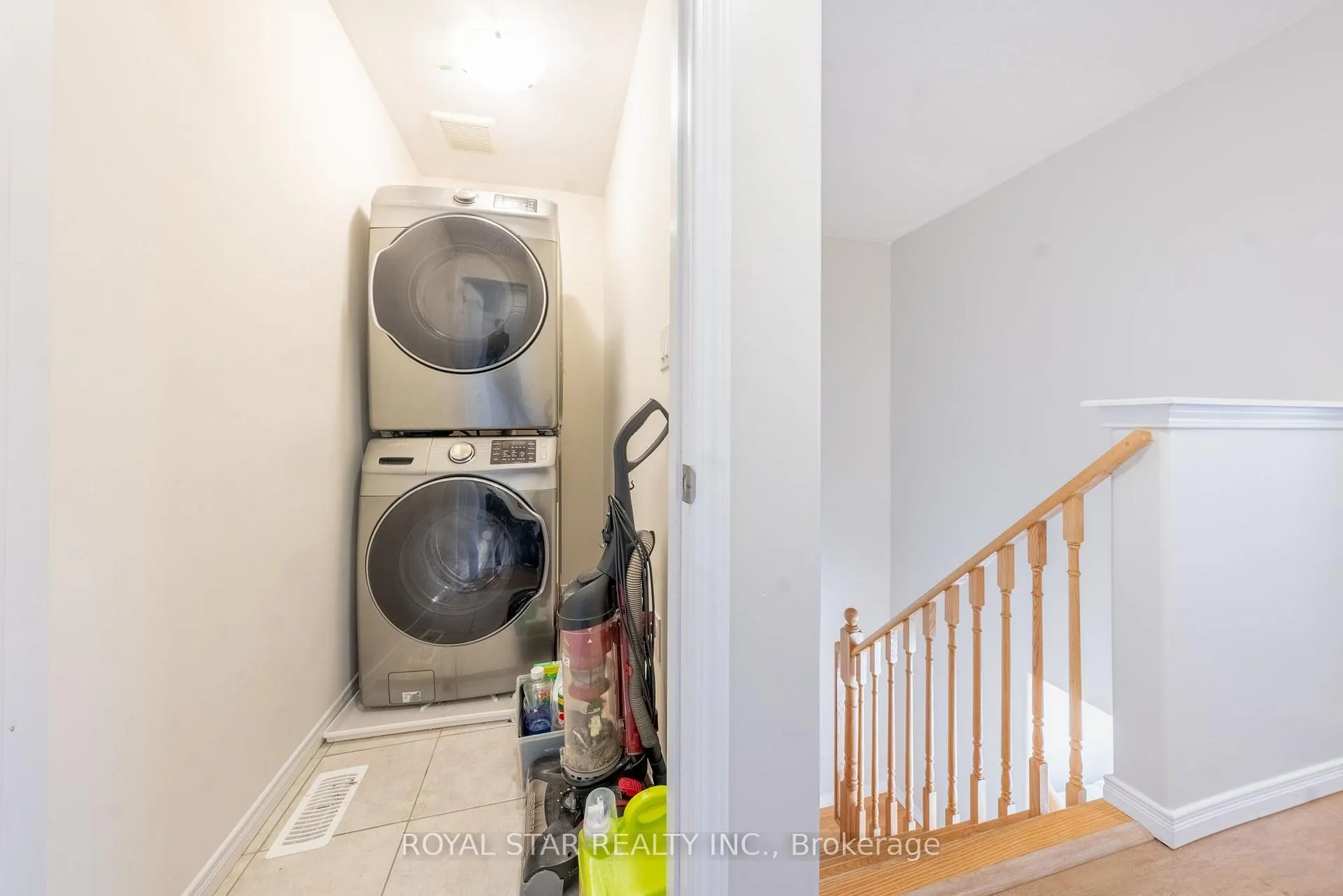 Photo 14 of 170 Esther Crescent, Thorold, Allanburg/Thorold South — HOMEH