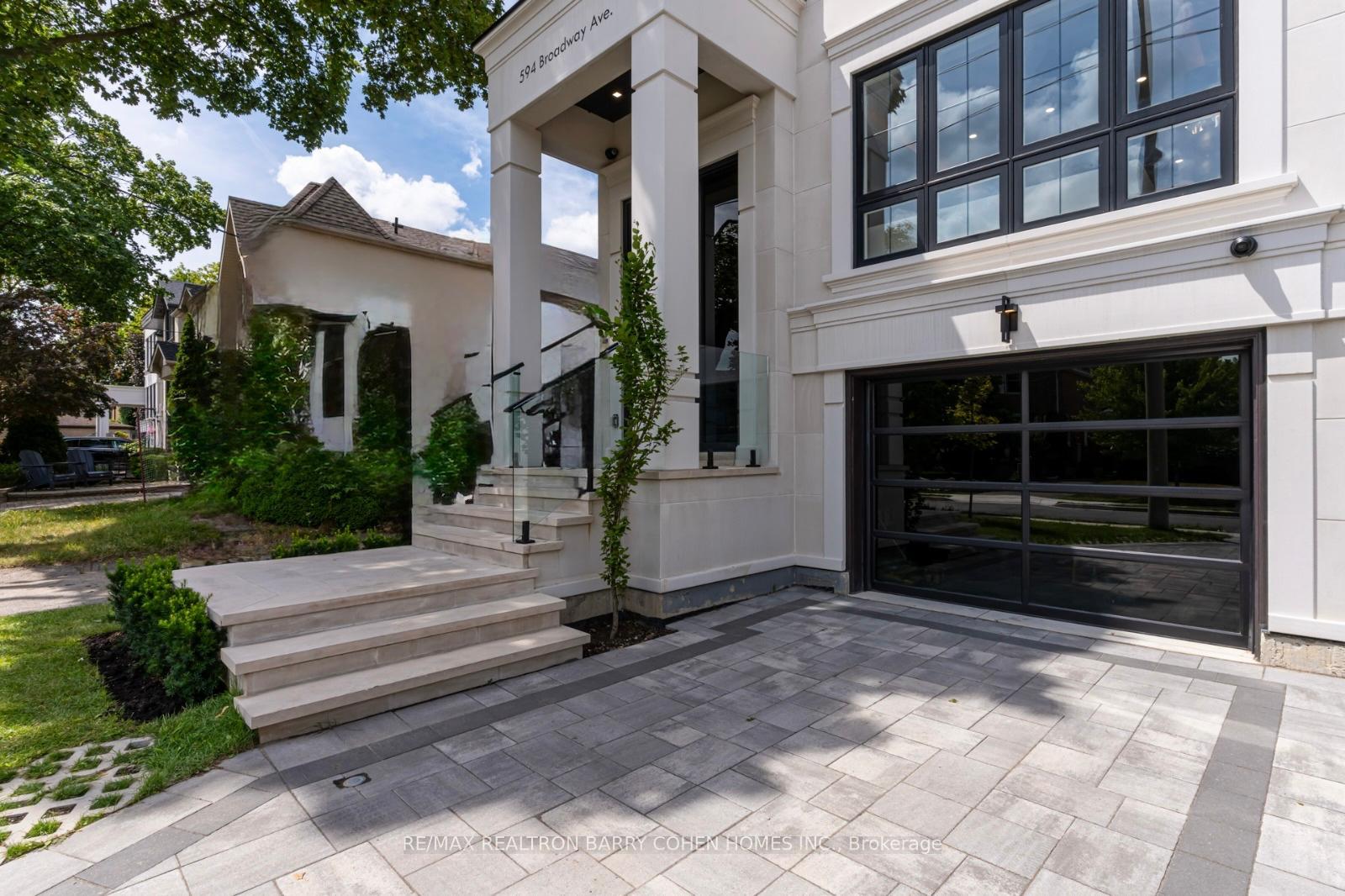Photo 2 of 594 Broadway Avenue, Toronto, Leaside — HOMEH