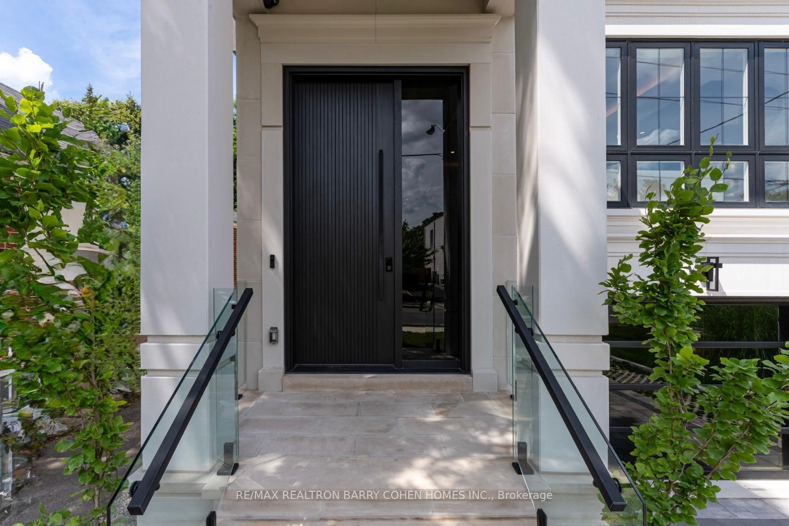 Photo 3 of 594 Broadway Avenue, Toronto, Leaside — HOMEH