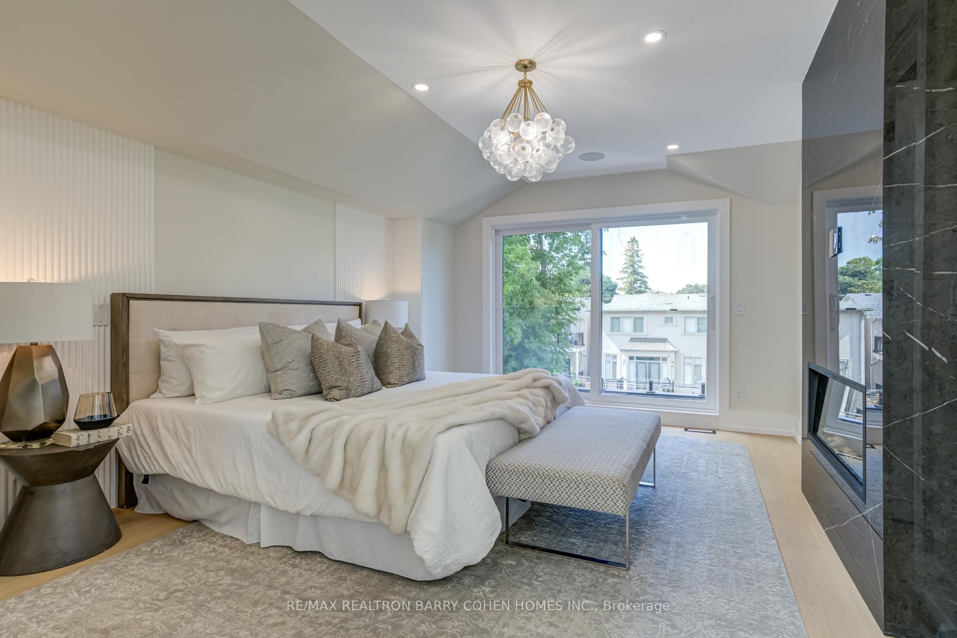 Photo 23 of 594 Broadway Avenue, Toronto, Leaside — HOMEH