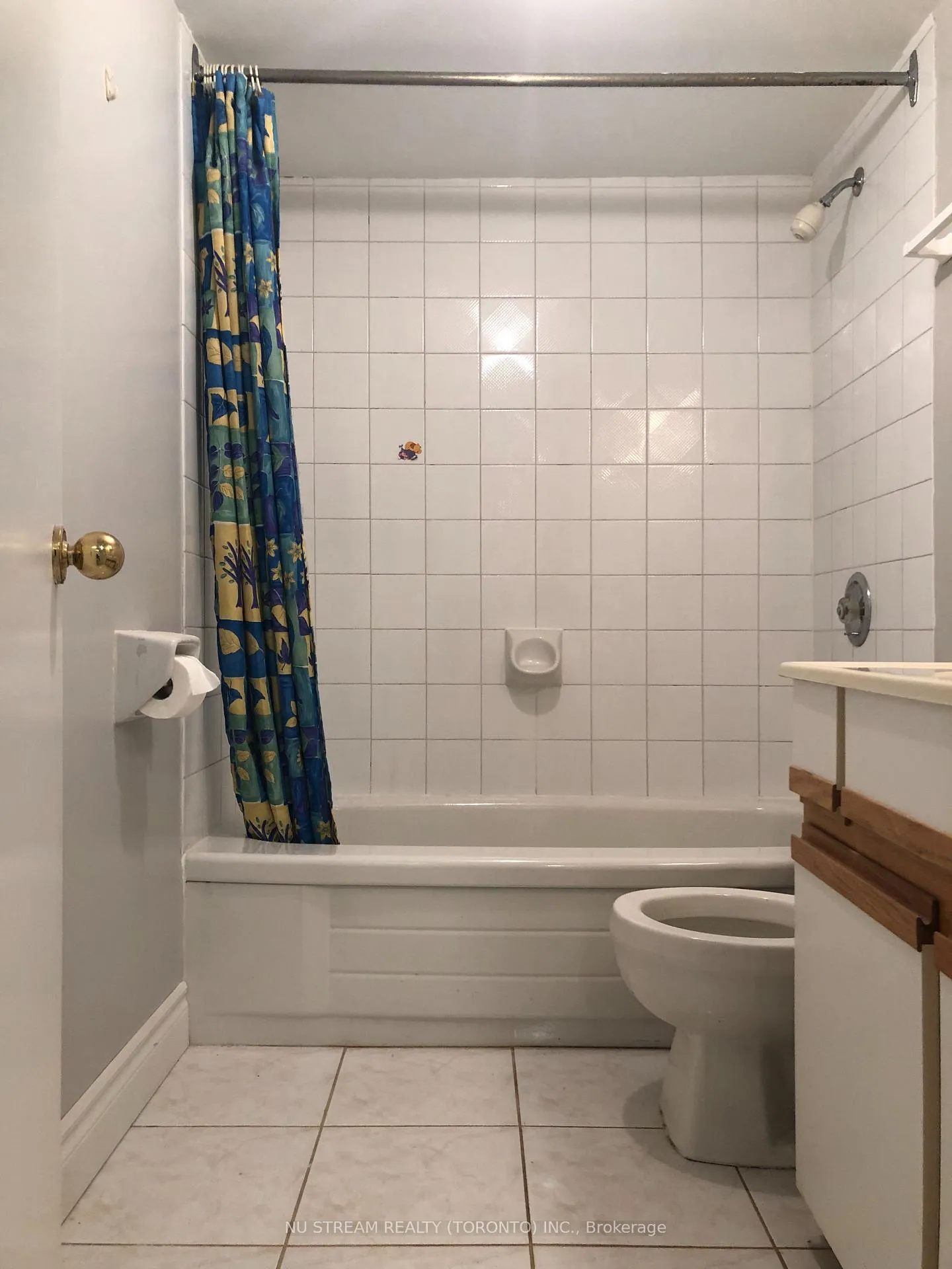 Photo 3 of 465 Sutherland Drive E, Toronto, Leaside — HOMEH
