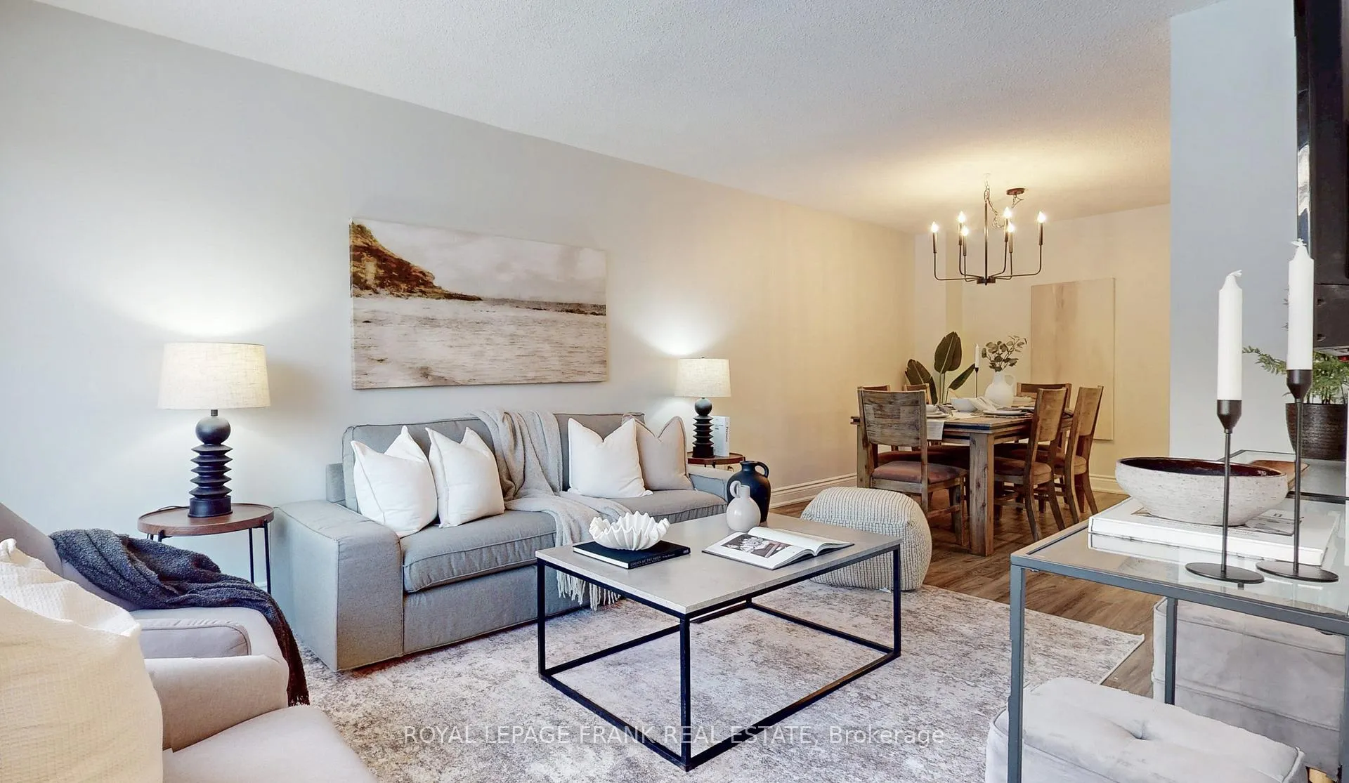 Photo 4 of 732 Annapolis Avenue, Oshawa, McLaughlin — HOMEH