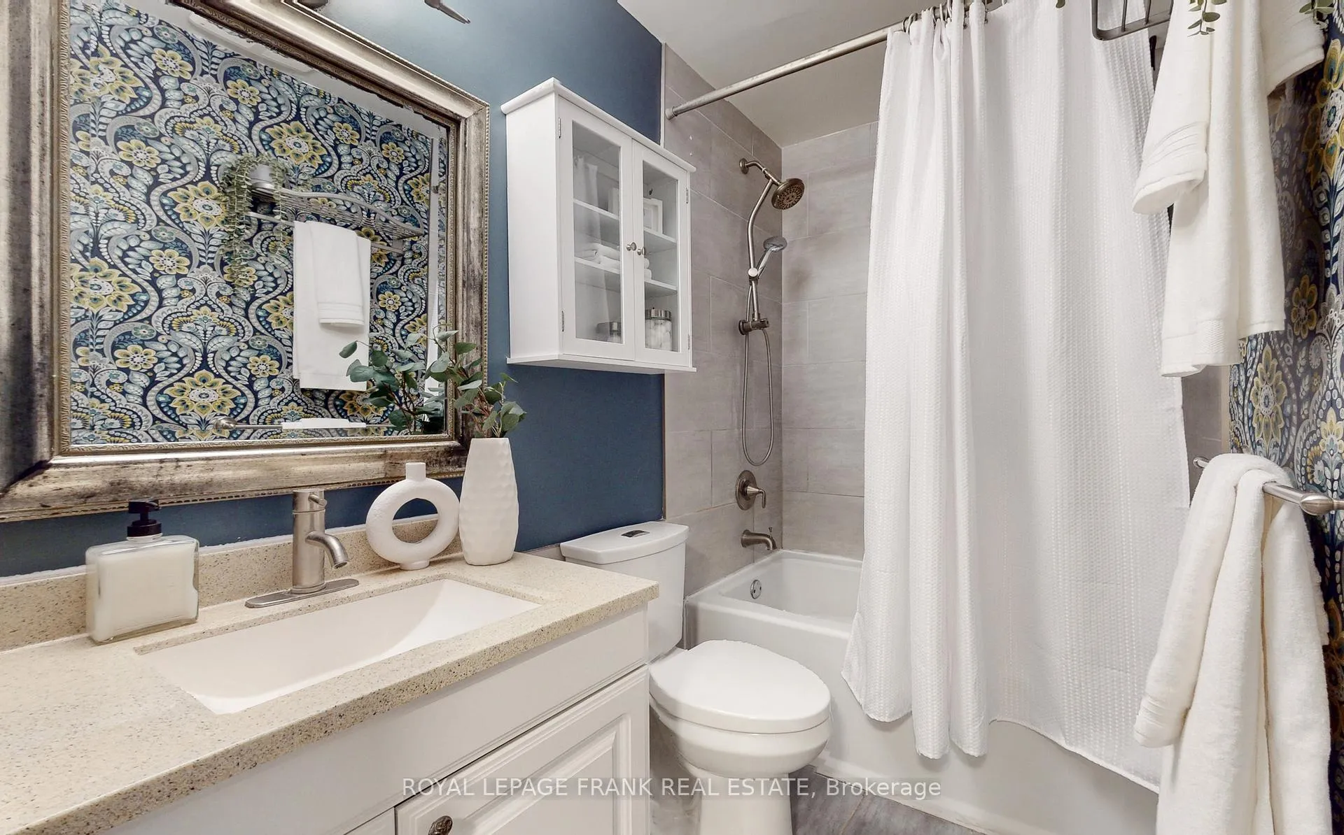 Photo 15 of 732 Annapolis Avenue, Oshawa, McLaughlin — HOMEH