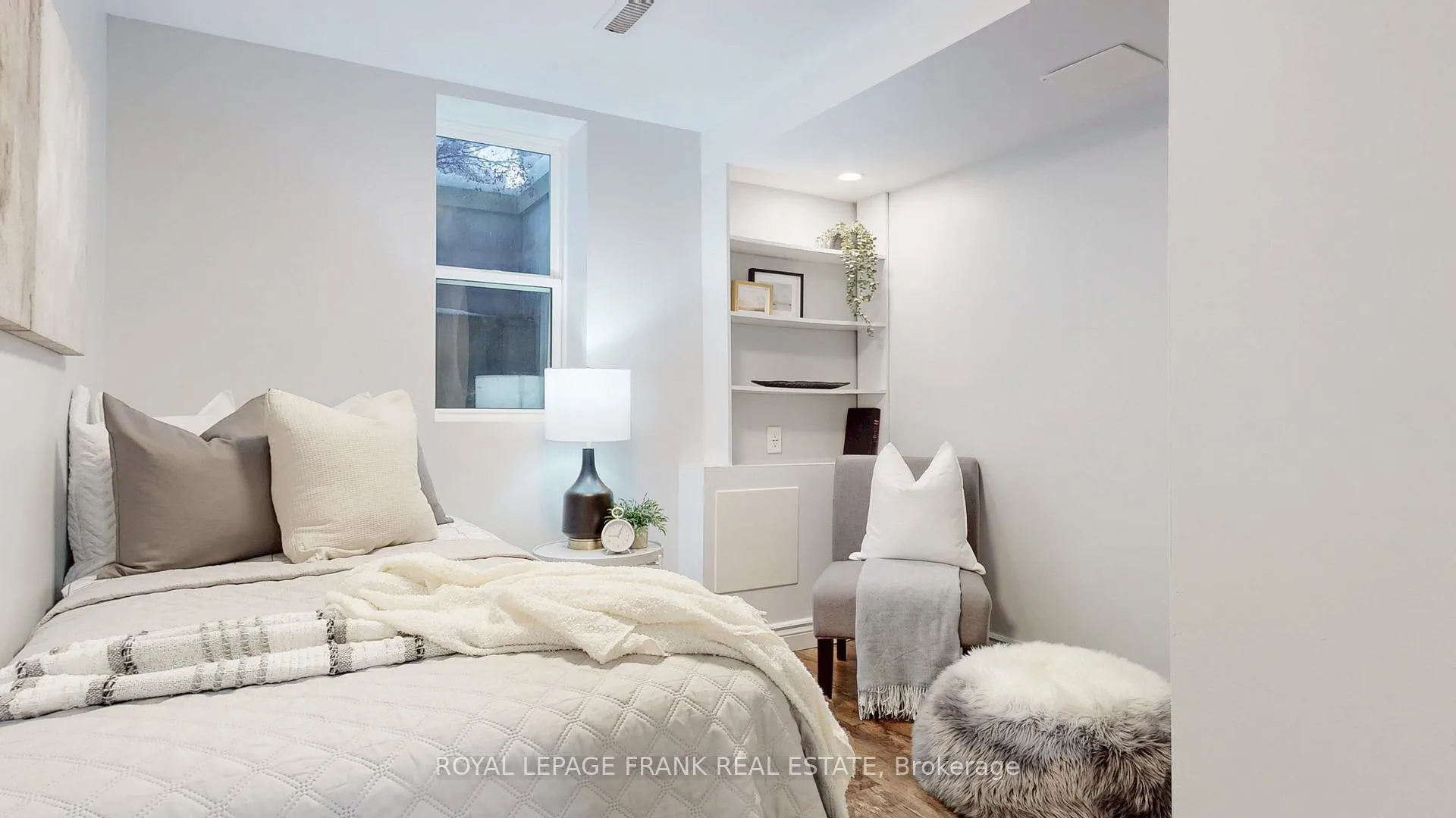 Photo 21 of 732 Annapolis Avenue, Oshawa, McLaughlin — HOMEH