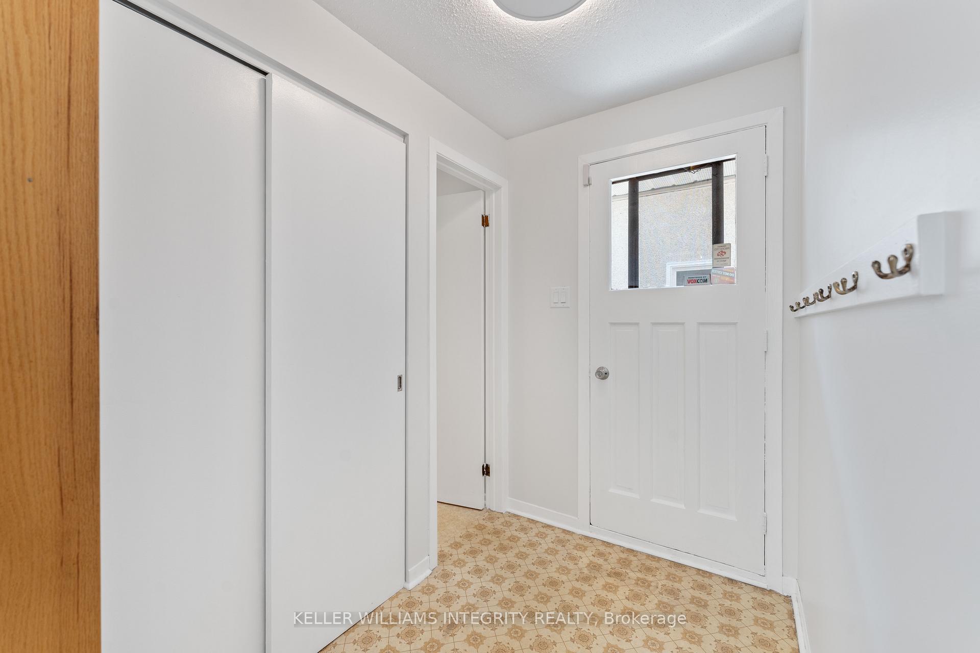 Photo 9 of 75 Downsview Crescent, Ottawa, Tanglewood — HOMEH