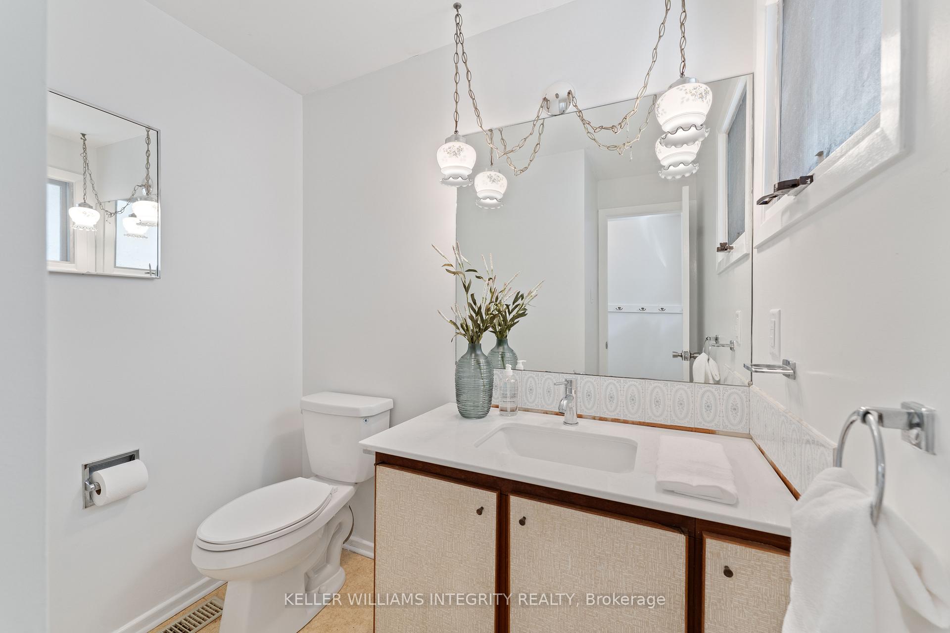 Photo 10 of 75 Downsview Crescent, Ottawa, Tanglewood — HOMEH