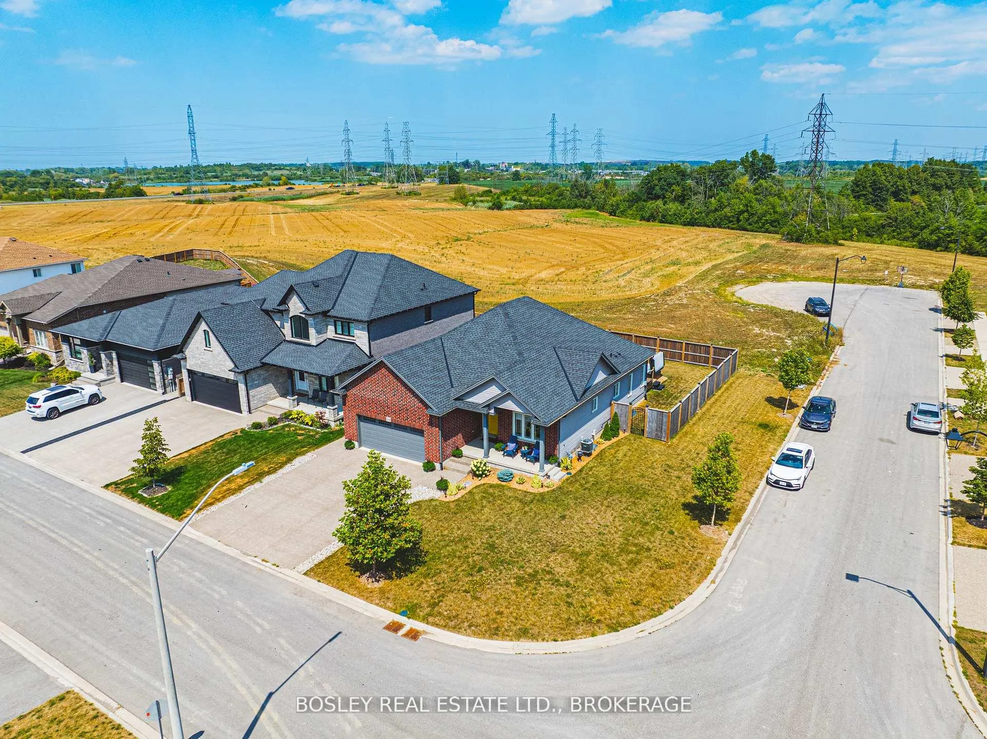 Photo 3 of 14 Cinnamon Street, Thorold, Rolling Meadows — HOMEH