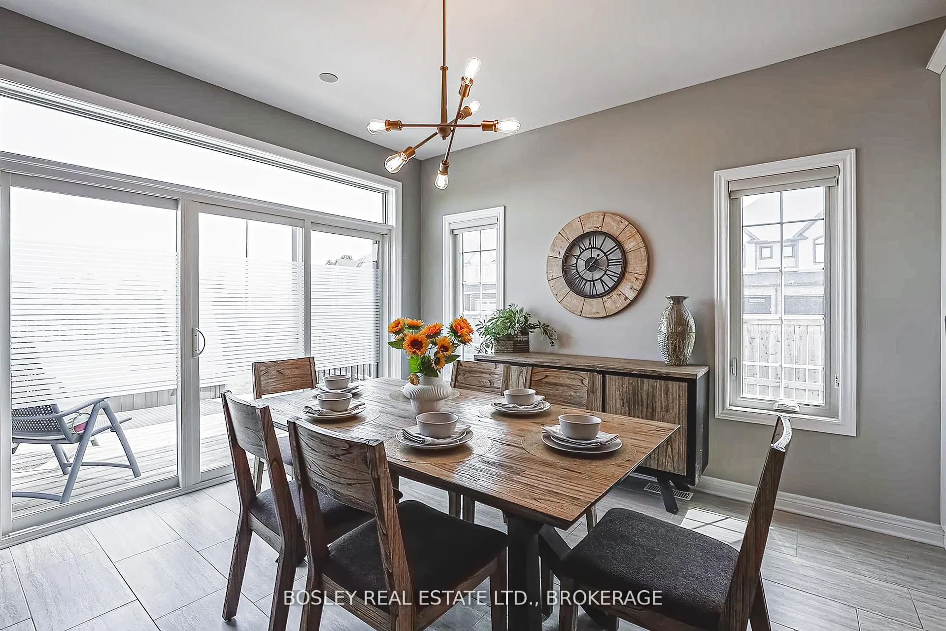 Photo 12 of 14 Cinnamon Street, Thorold, Rolling Meadows — HOMEH