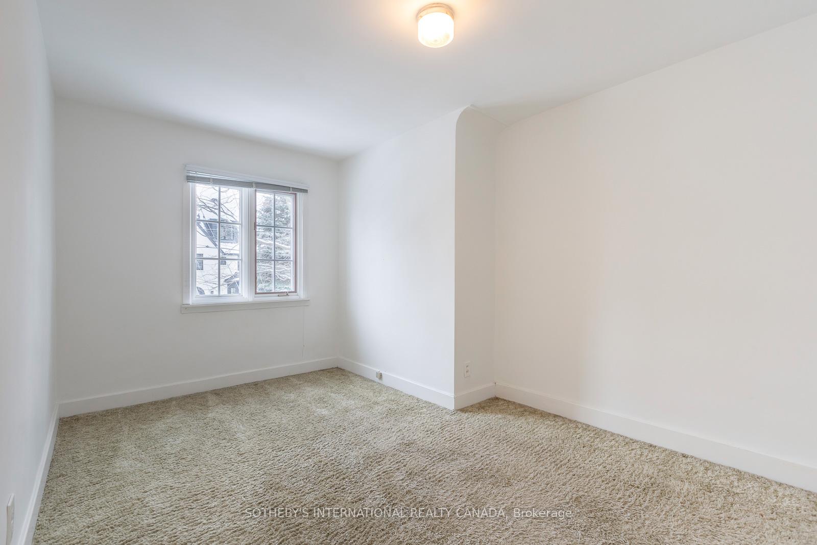 Photo 15 of 24 Douglas Crescent, Toronto, Leaside — HOMEH