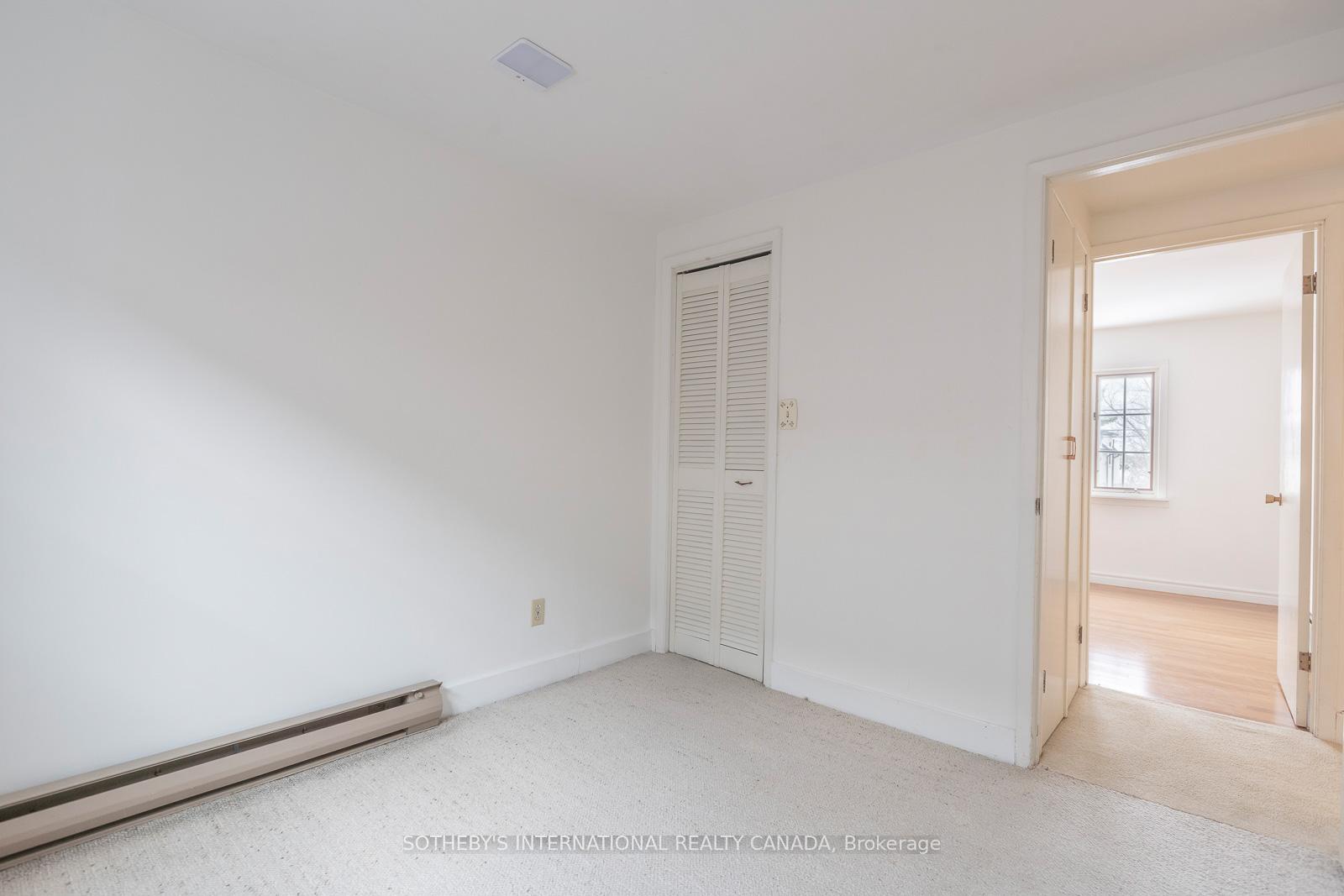 Photo 20 of 24 Douglas Crescent, Toronto, Leaside — HOMEH