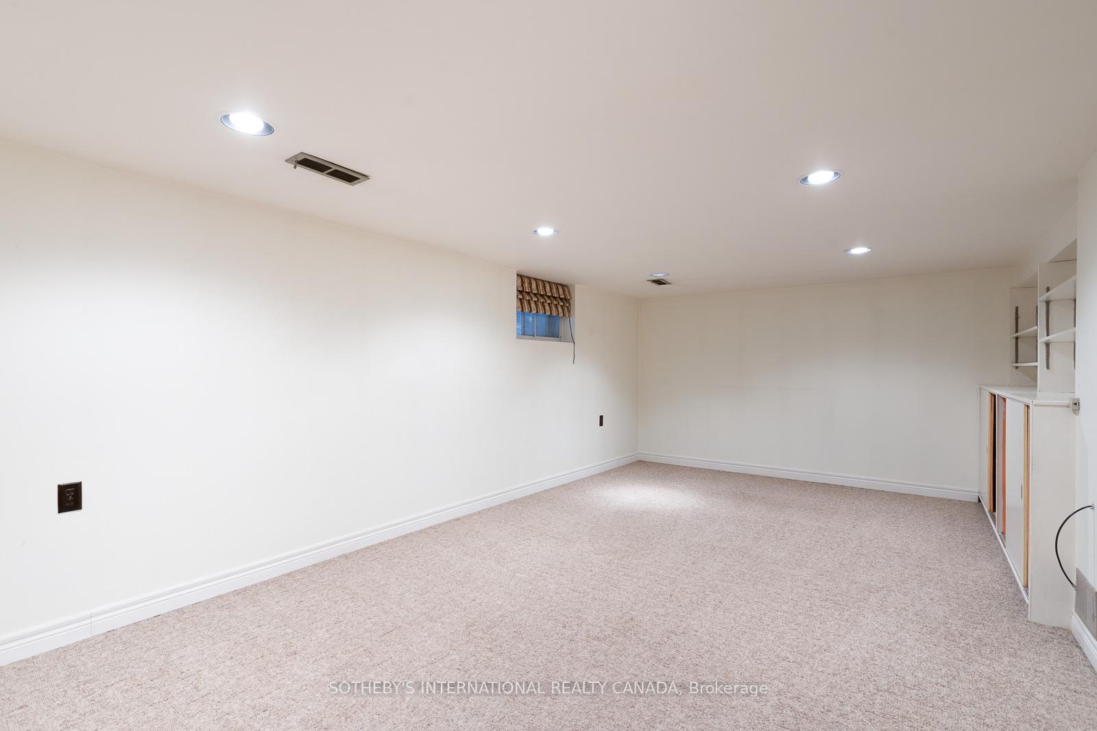 Photo 33 of 24 Douglas Crescent, Toronto, Leaside — HOMEH