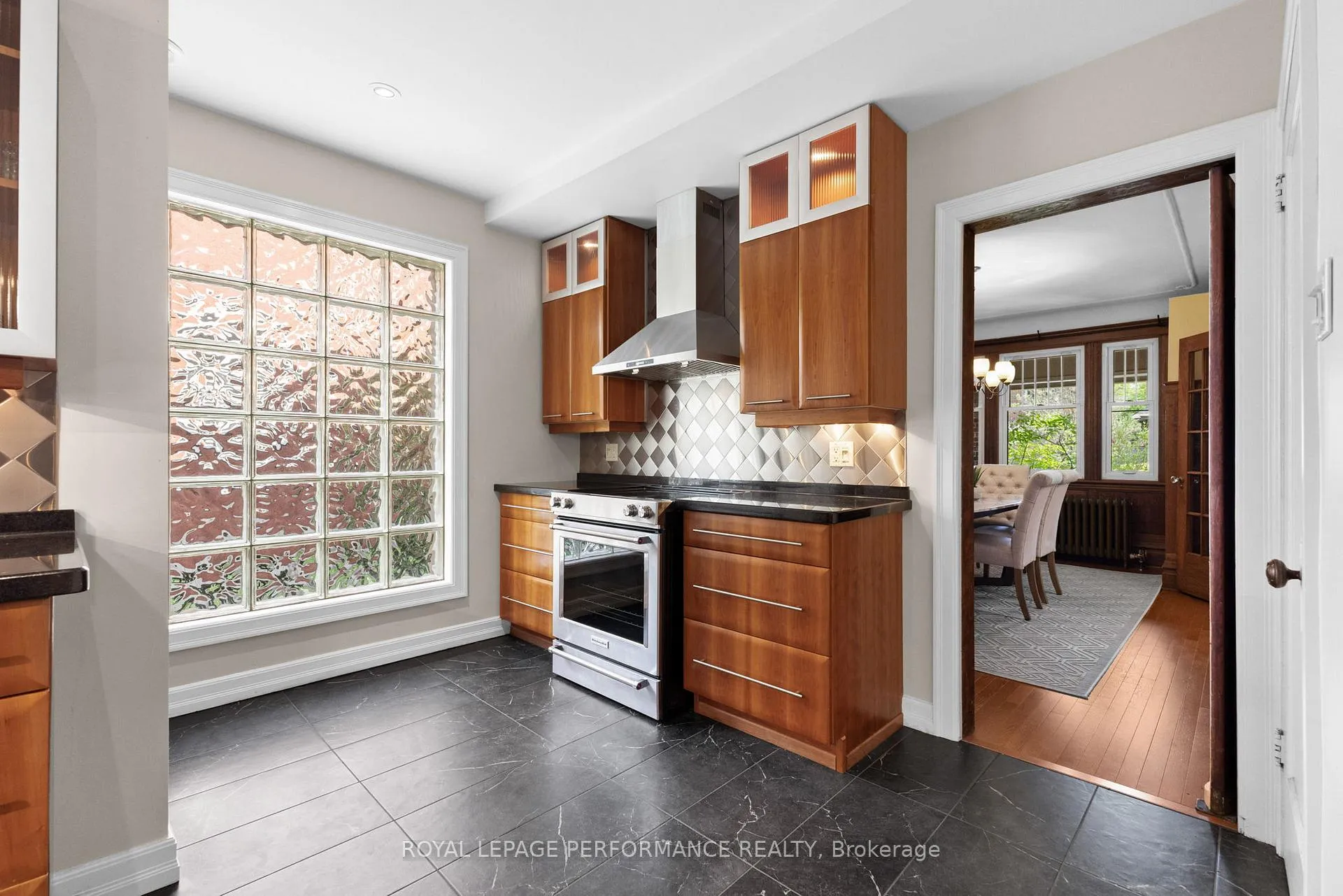 Photo 14 of 345 Third Avenue, Ottawa, Glebe — HOMEH