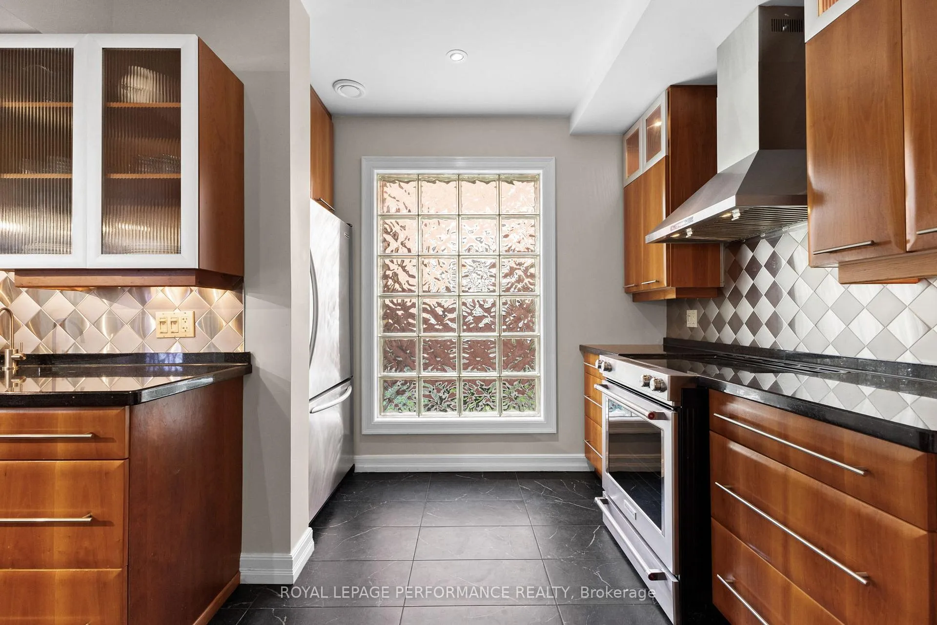 Photo 17 of 345 Third Avenue, Ottawa, Glebe — HOMEH