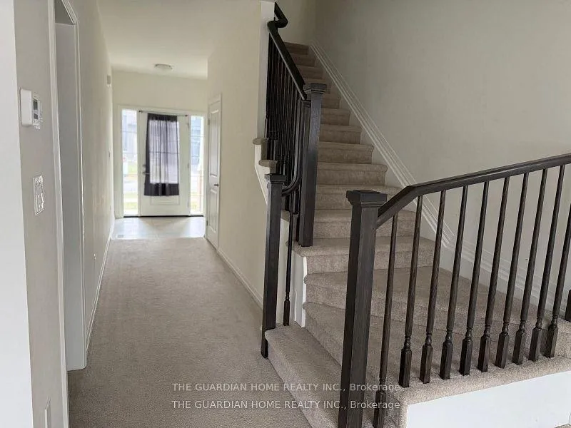 Photo 2 of 71 Bur Oak Drive, Thorold, Confederation Heights — HOMEH