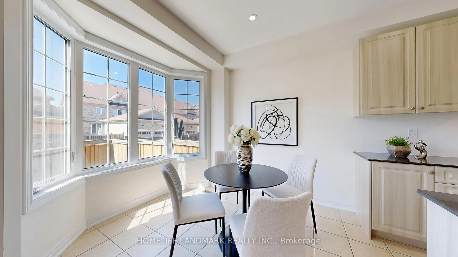 Photo 14 of 116 Pelee Avenue, Vaughan, Kleinburg — HOMEH