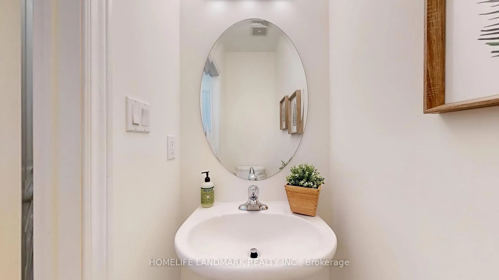 Photo 17 of 116 Pelee Avenue, Vaughan, Kleinburg — HOMEH