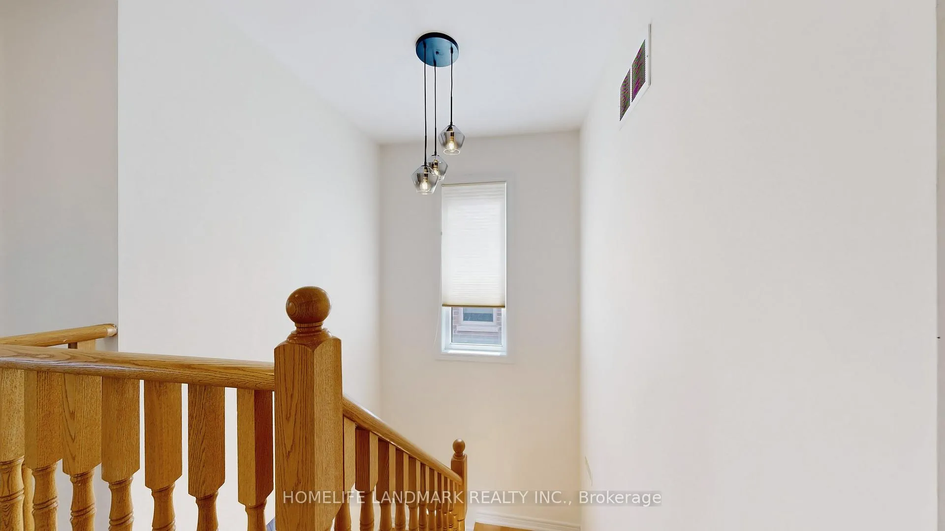 Photo 18 of 116 Pelee Avenue, Vaughan, Kleinburg — HOMEH