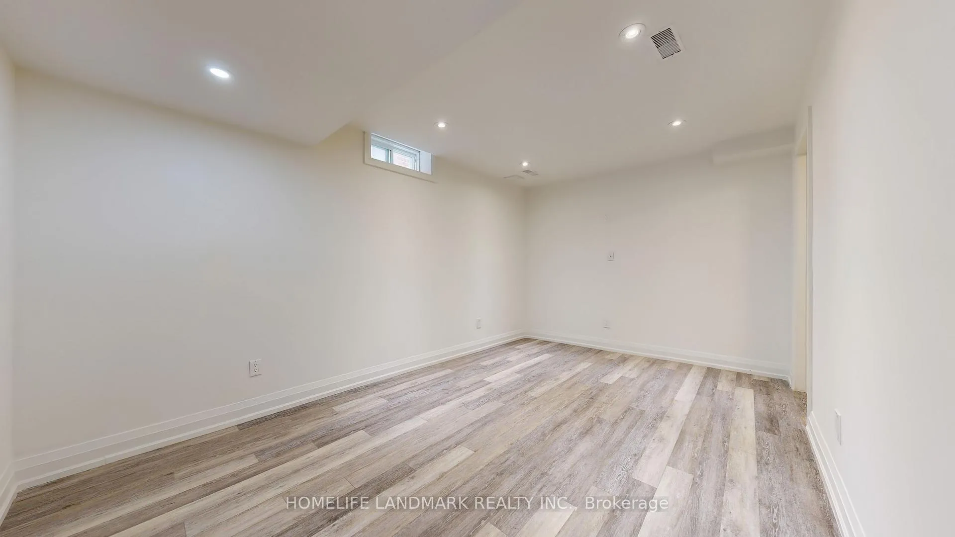Photo 32 of 116 Pelee Avenue, Vaughan, Kleinburg — HOMEH