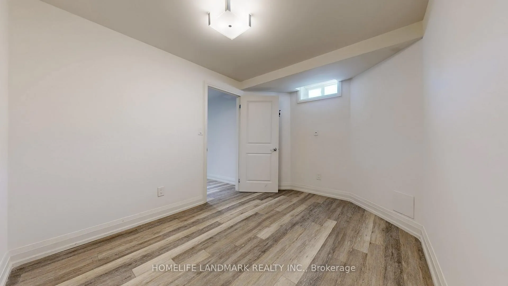 Photo 35 of 116 Pelee Avenue, Vaughan, Kleinburg — HOMEH