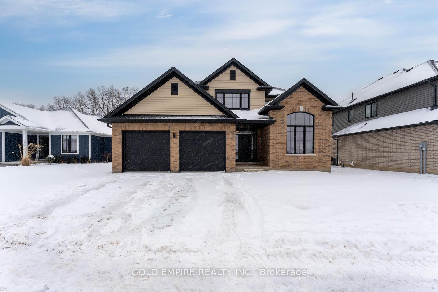 Front of 2177 Lockwood Crescent