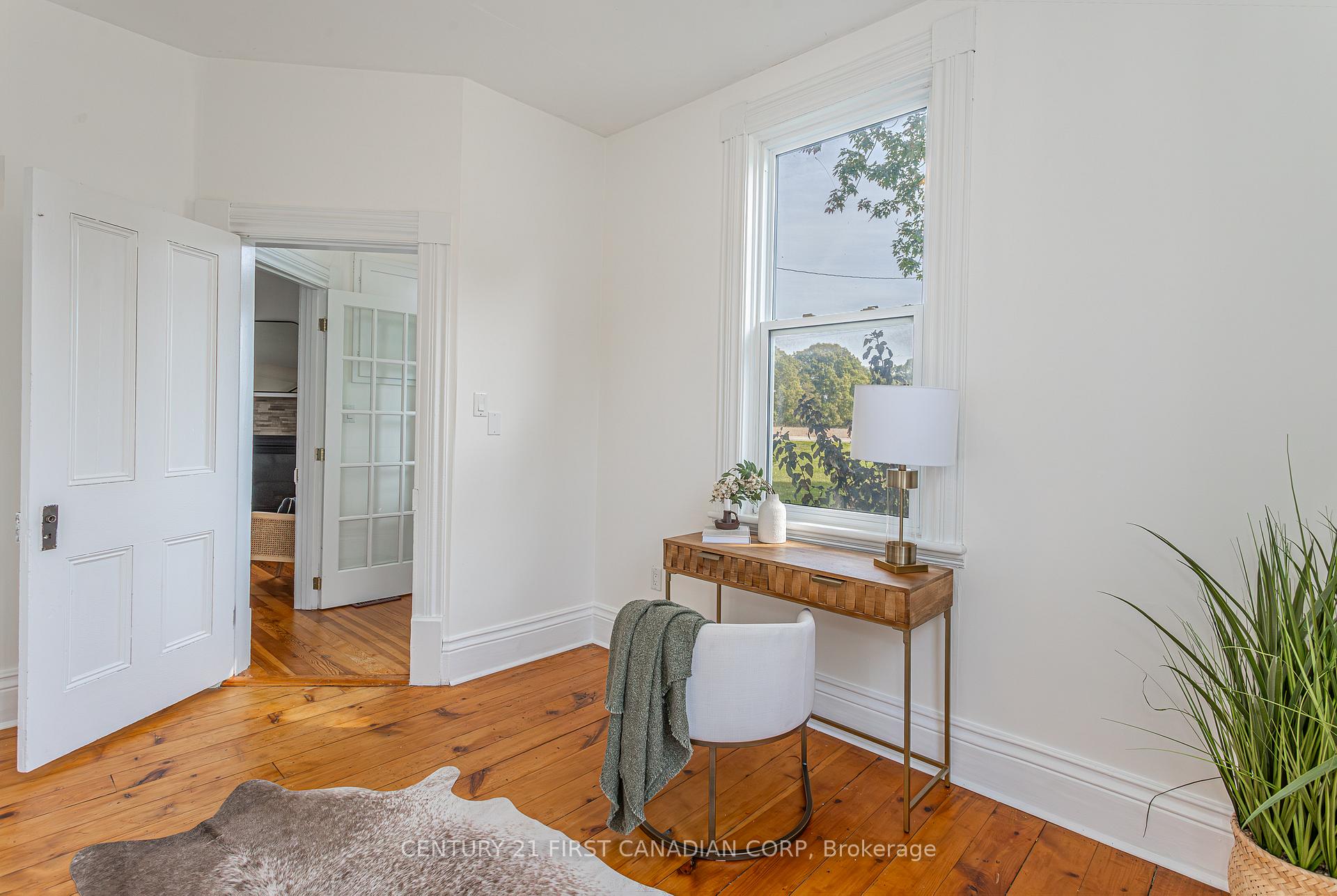 Photo 5 of 9398 Glendon Drive, Strathroy-Caradoc, Rural Strathroy-Caradoc — HOMEH