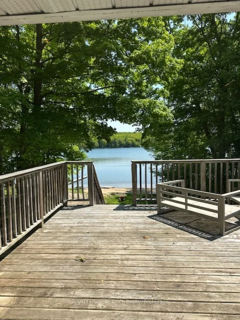 Photo 7 of 21 Lakeview Crescent, Tiny, Rural Tiny — HOMEH