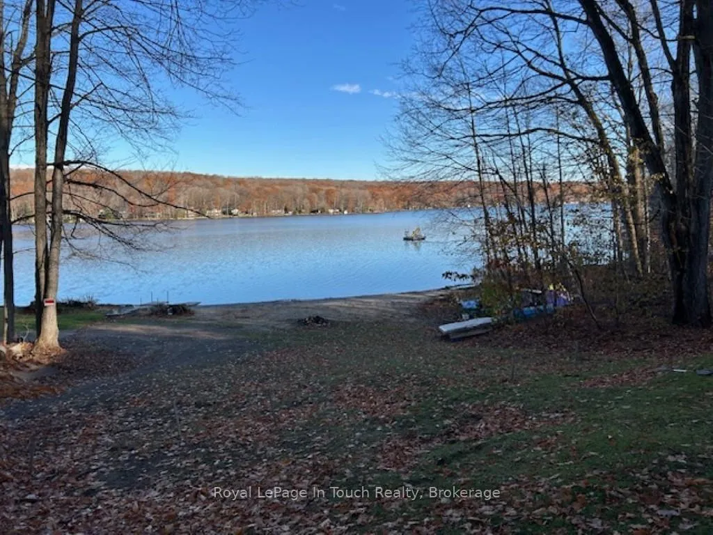 Photo 22 of 21 Lakeview Crescent, Tiny, Rural Tiny — HOMEH