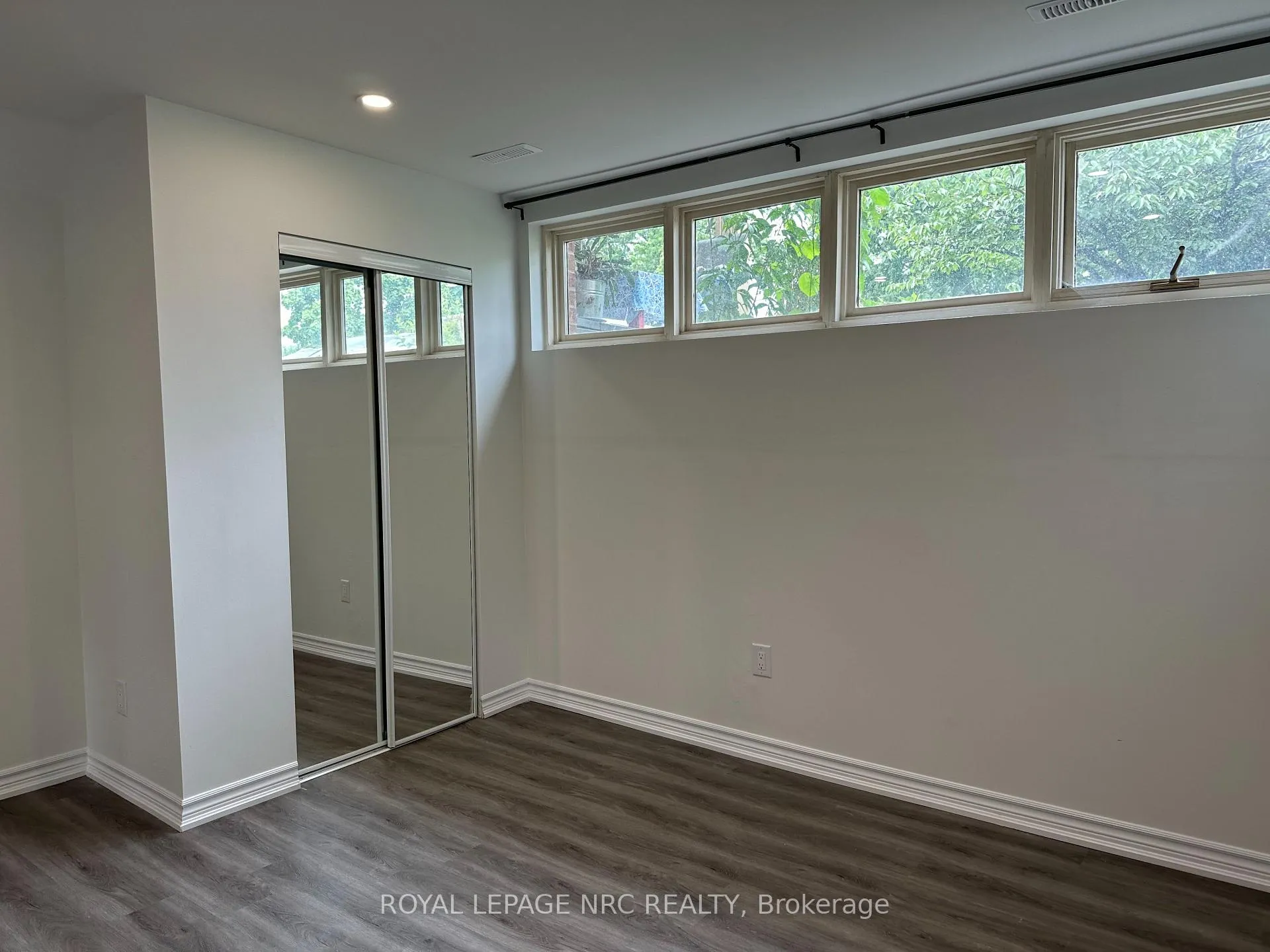 Photo 1 of 158 Keefer Road, Thorold, Confederation Heights — HOMEH