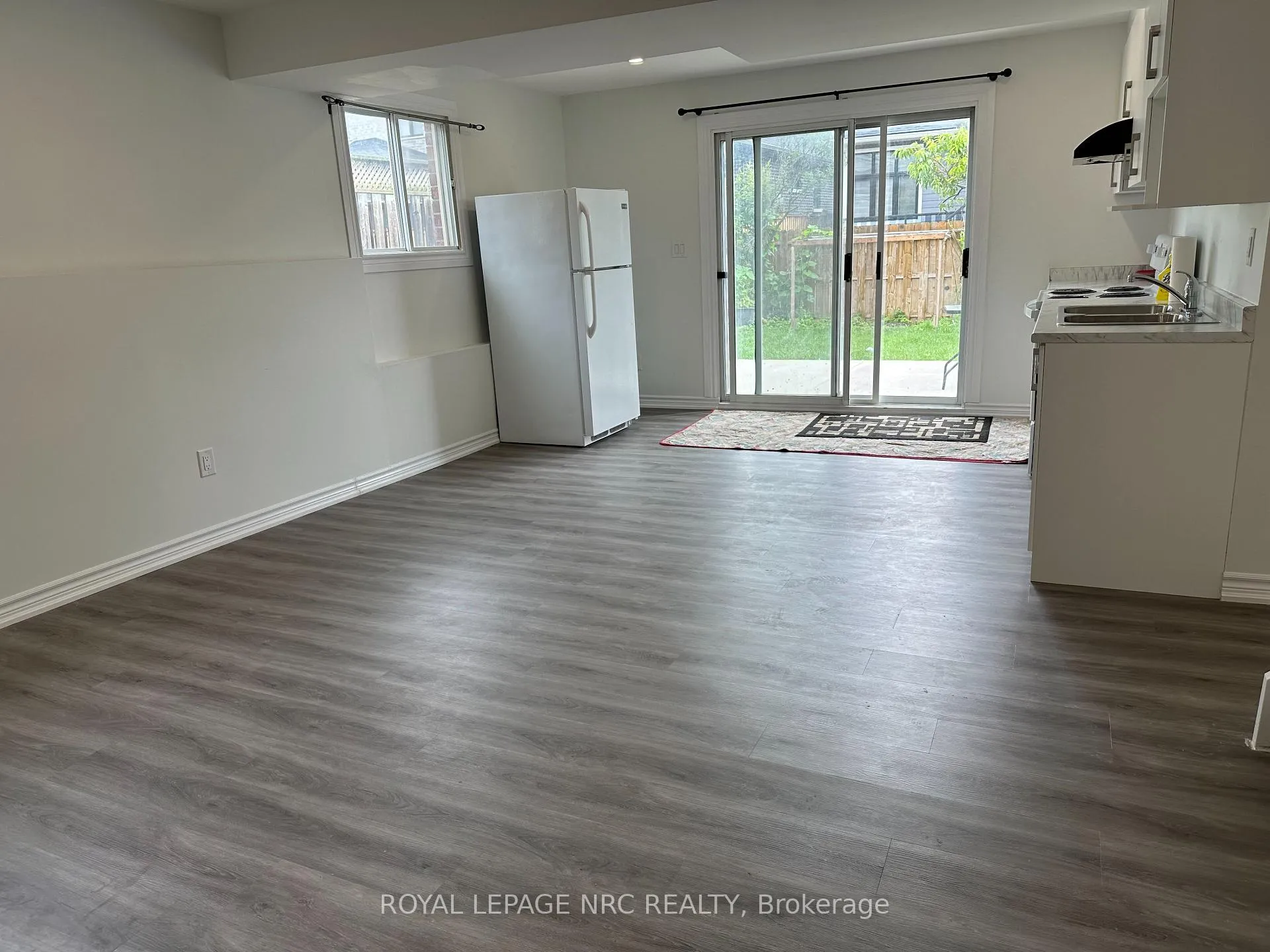 Photo 2 of 158 Keefer Road, Thorold, Confederation Heights — HOMEH