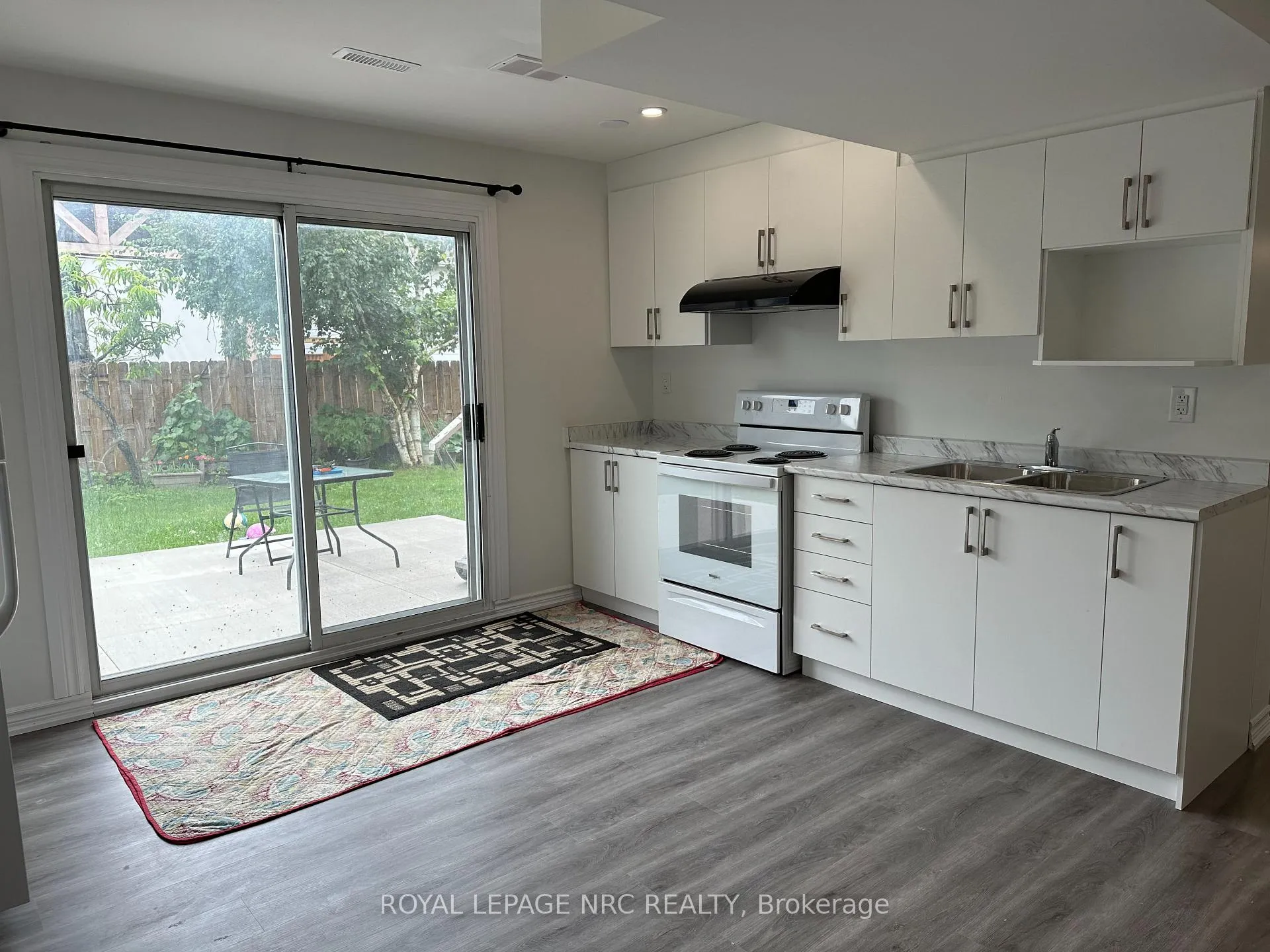 Photo 3 of 158 Keefer Road, Thorold, Confederation Heights — HOMEH