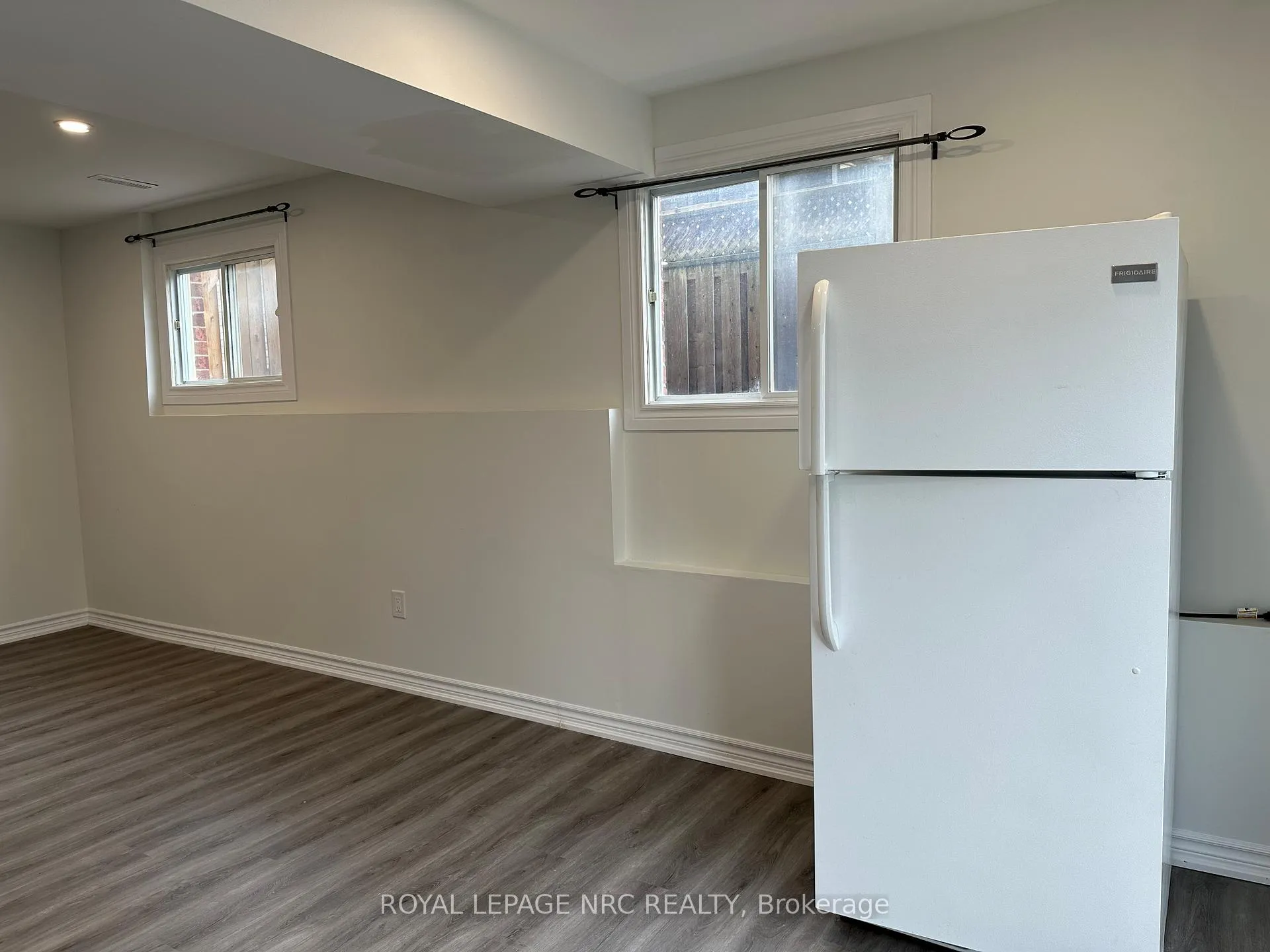Photo 20 of 158 Keefer Road, Thorold, Confederation Heights — HOMEH