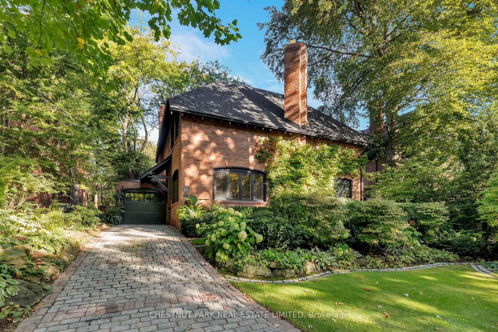 Front of 20 McKenzie Avenue